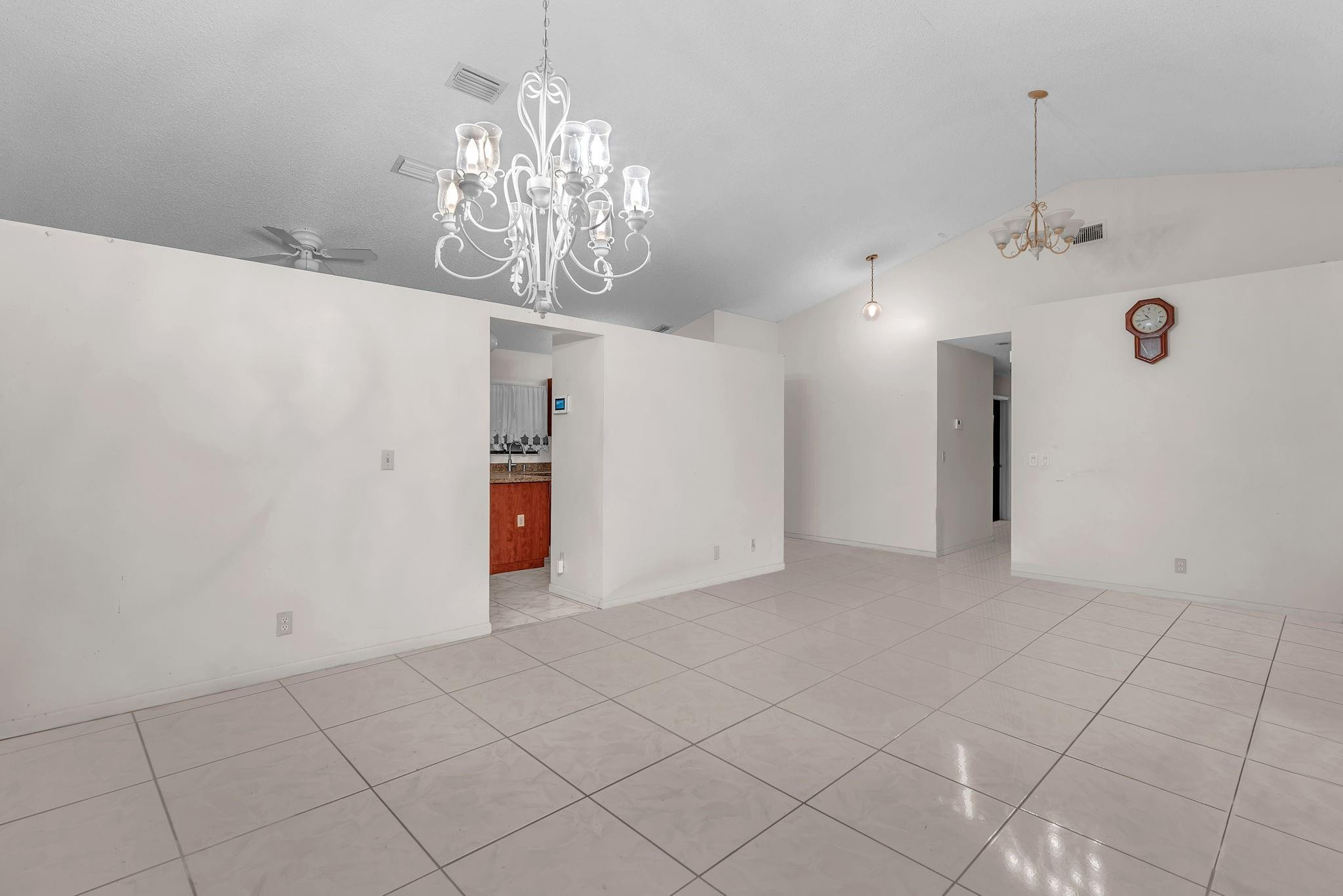 155 Colly Way, North Lauderdale