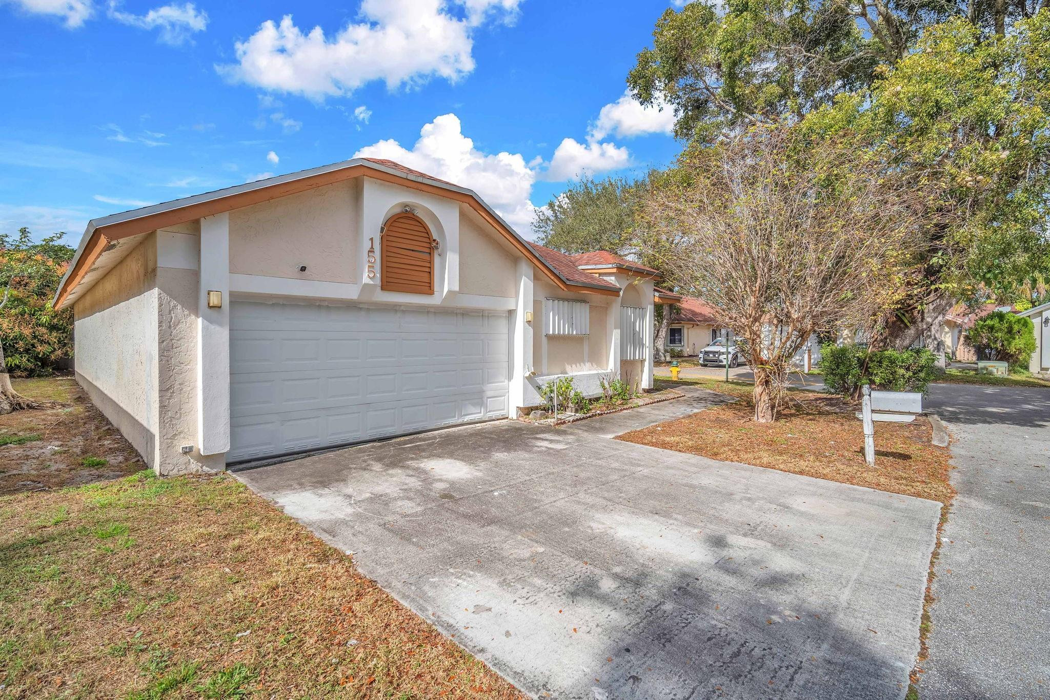 155 Colly Way, North Lauderdale