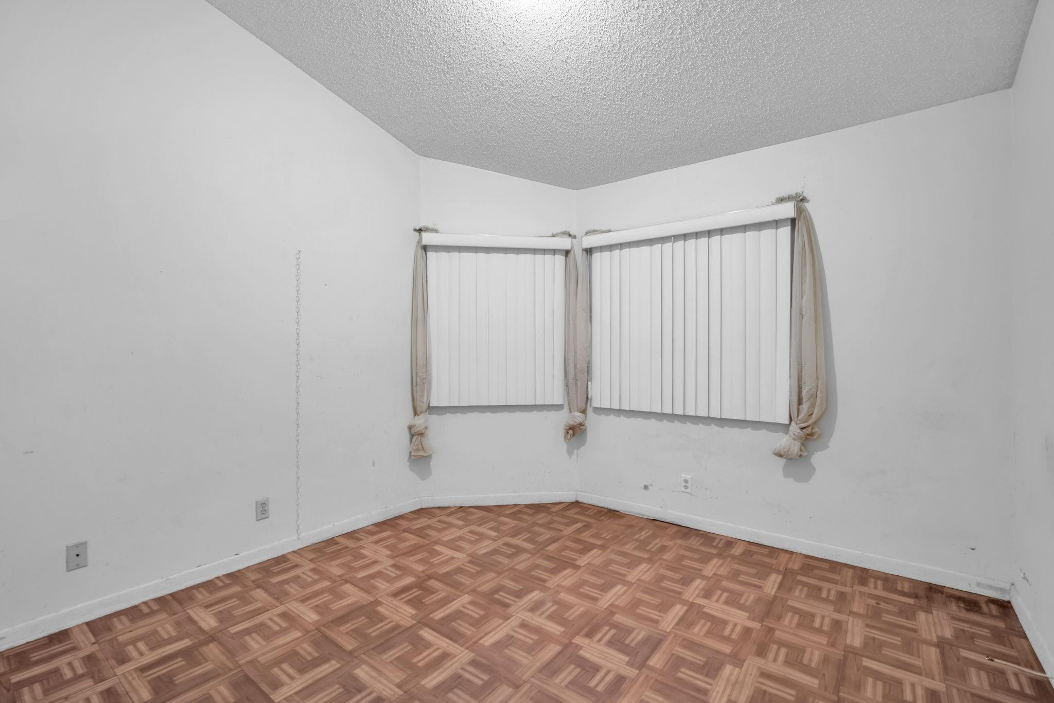 155 Colly Way, North Lauderdale