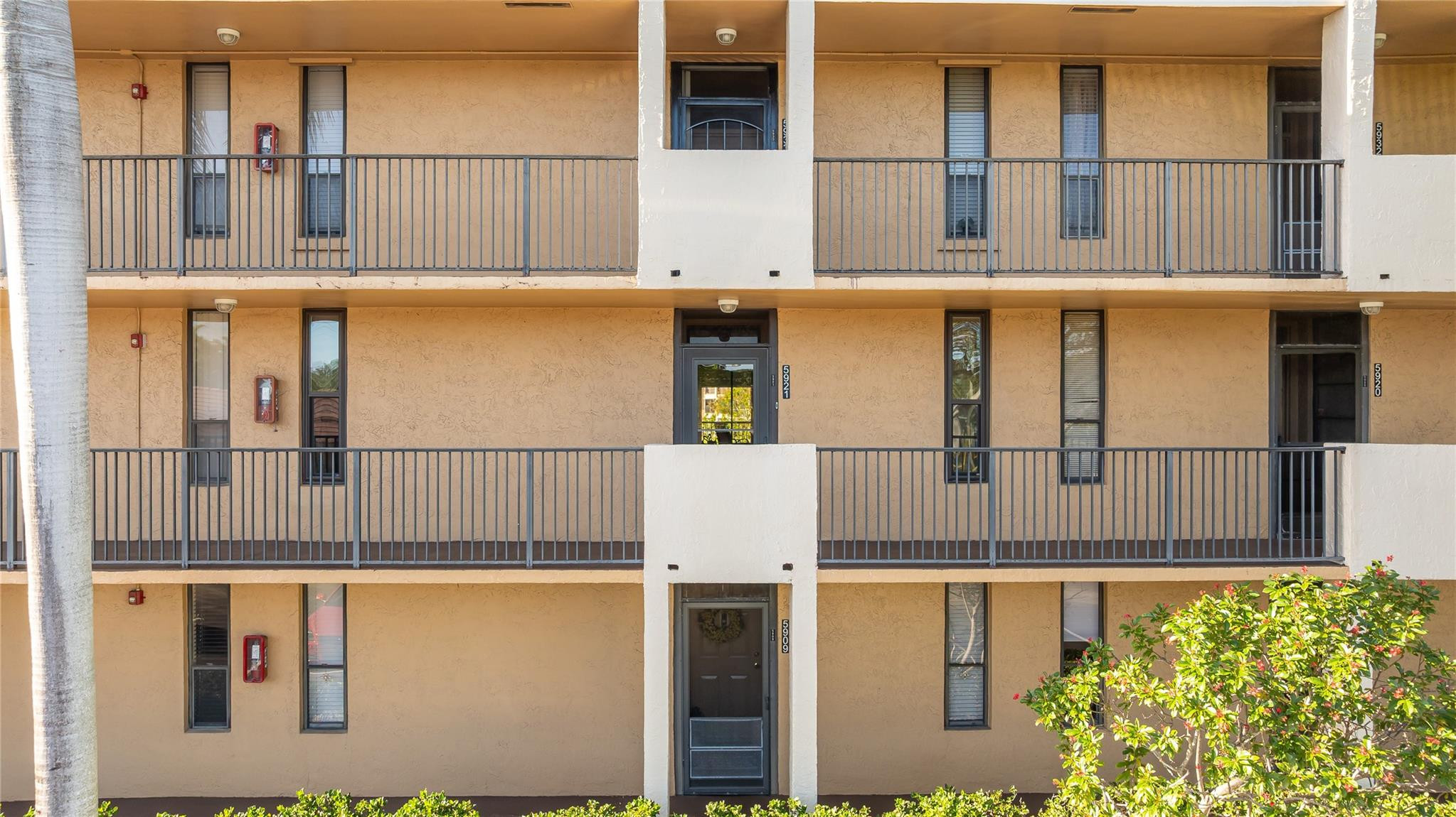 5921 Coral Lake Drive 209