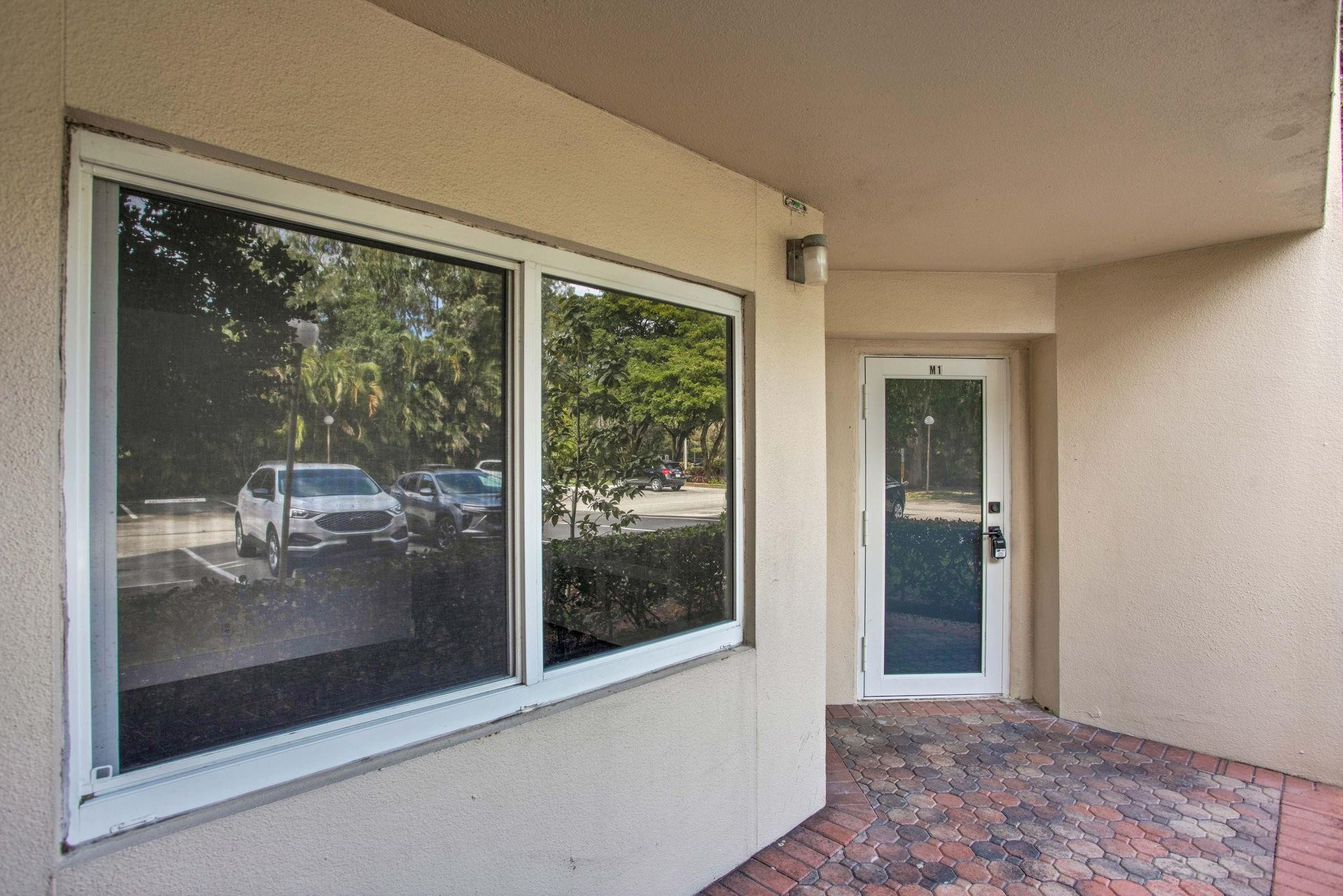 1601 Abaco M1