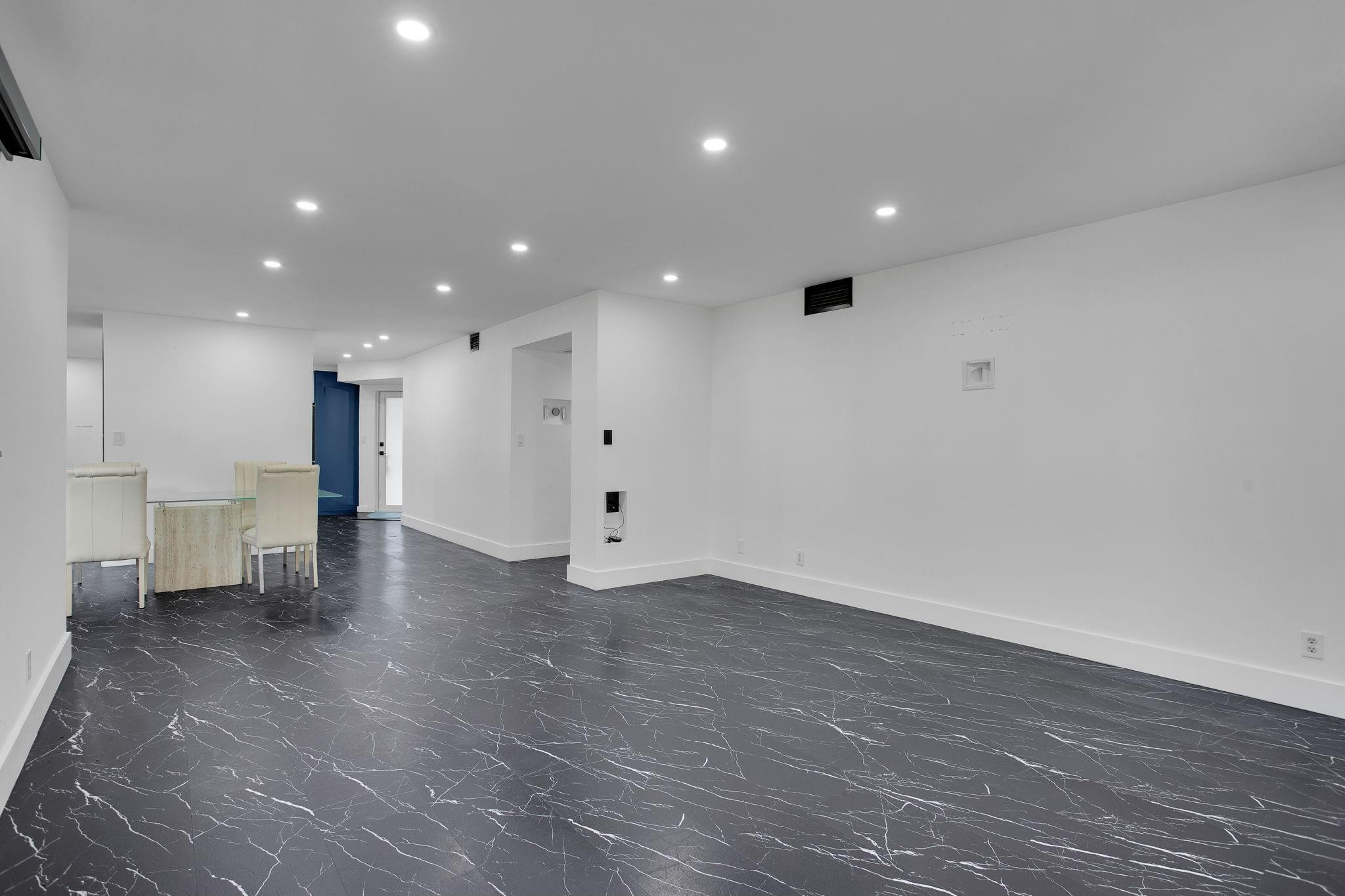 1601 Abaco M1