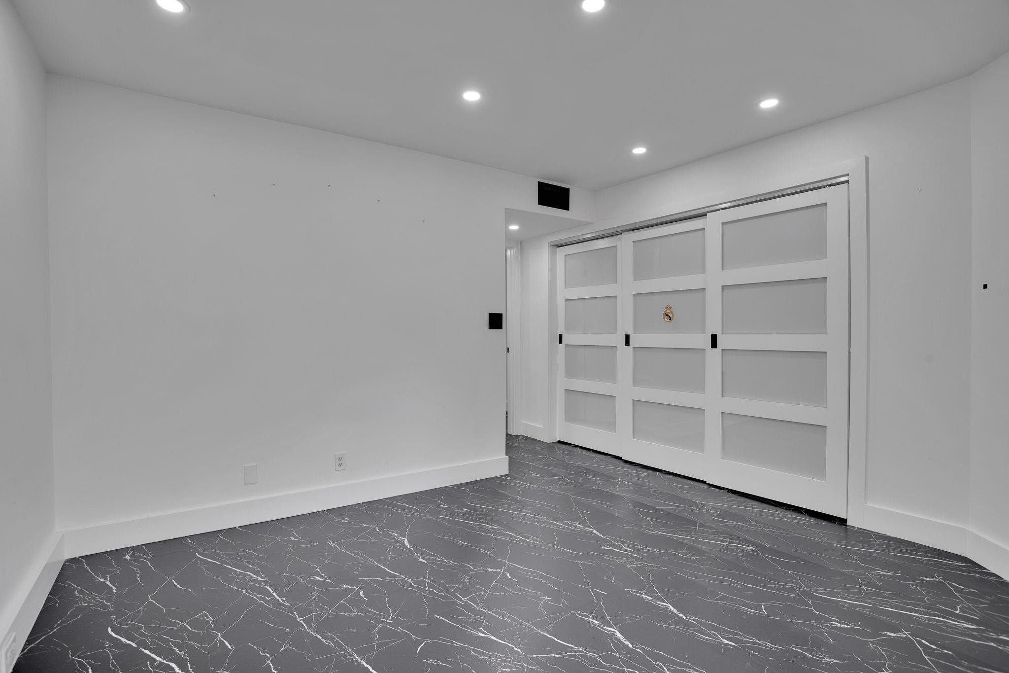 1601 Abaco M1