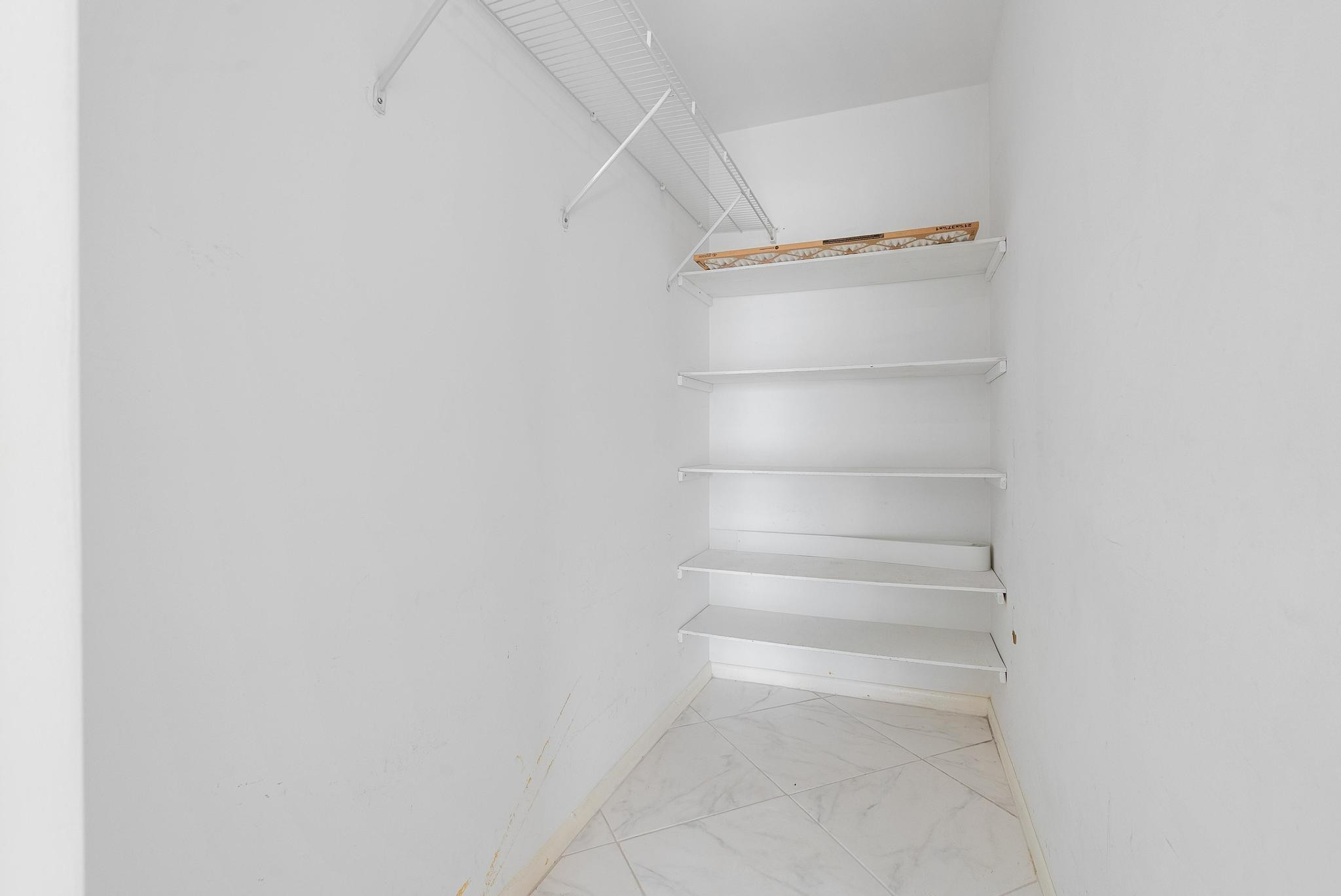 4036 Cornwall B 4036