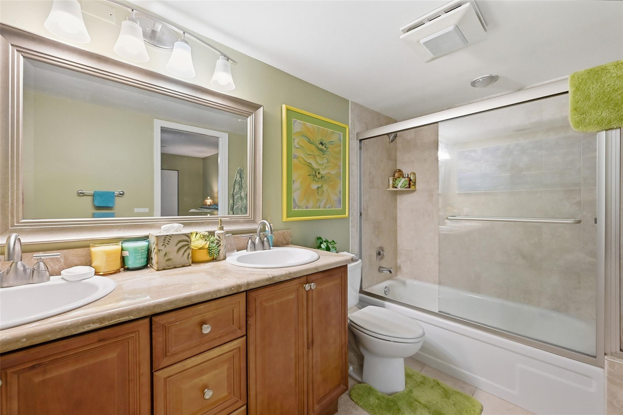 3003 Portofino Isle B2