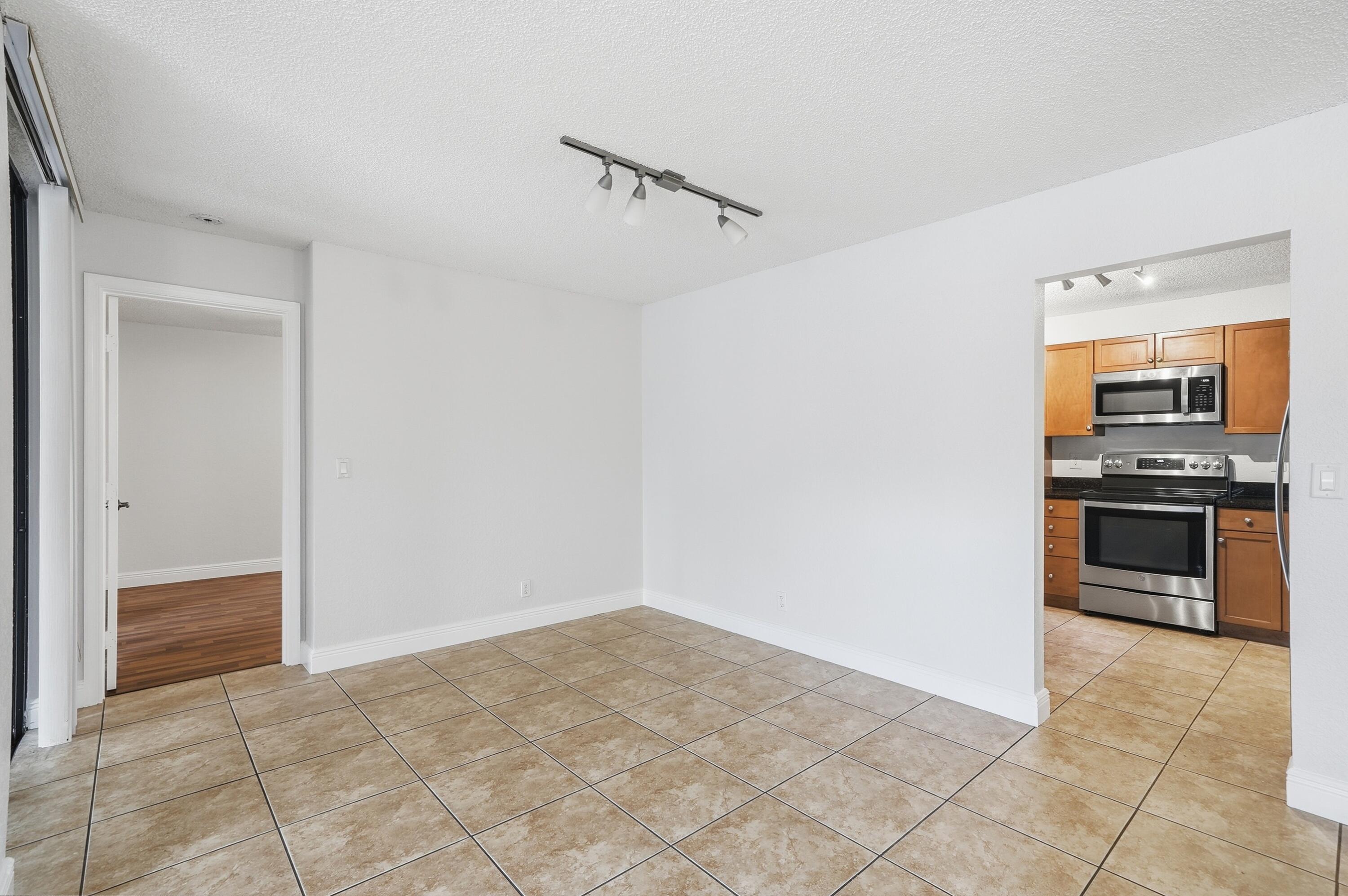 2486 NW 49th Terrace 762
