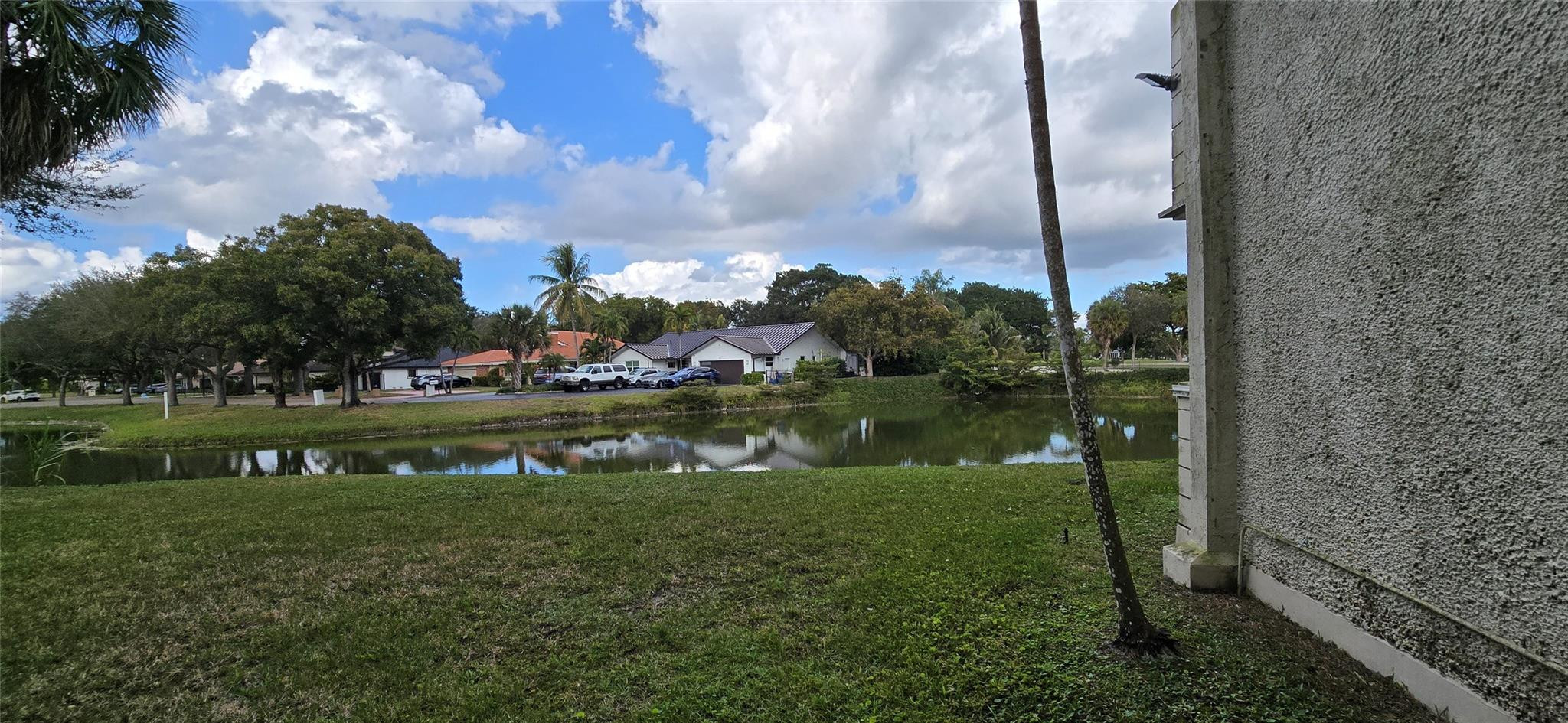 8951 N New River Canal Road 1B