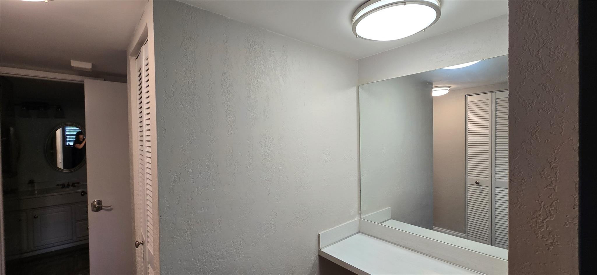 8951 N New River Canal Road 1B