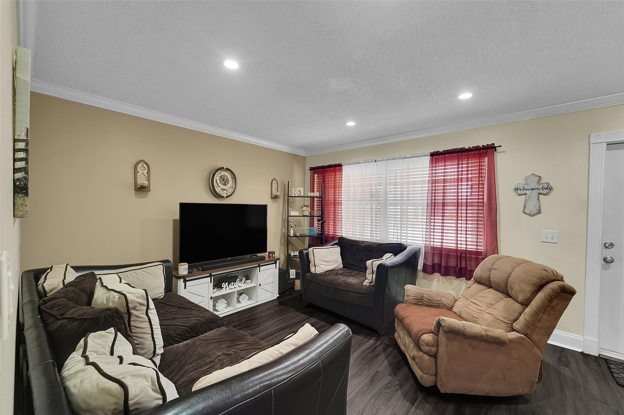 9846 NW 26th Place