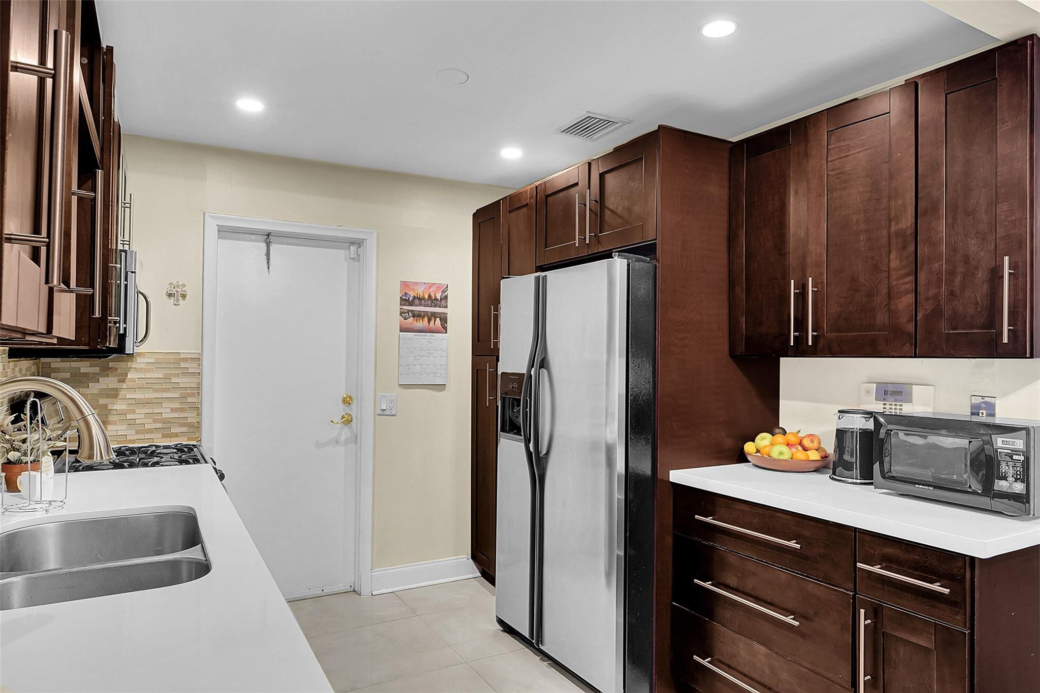 9846 NW 26th Place