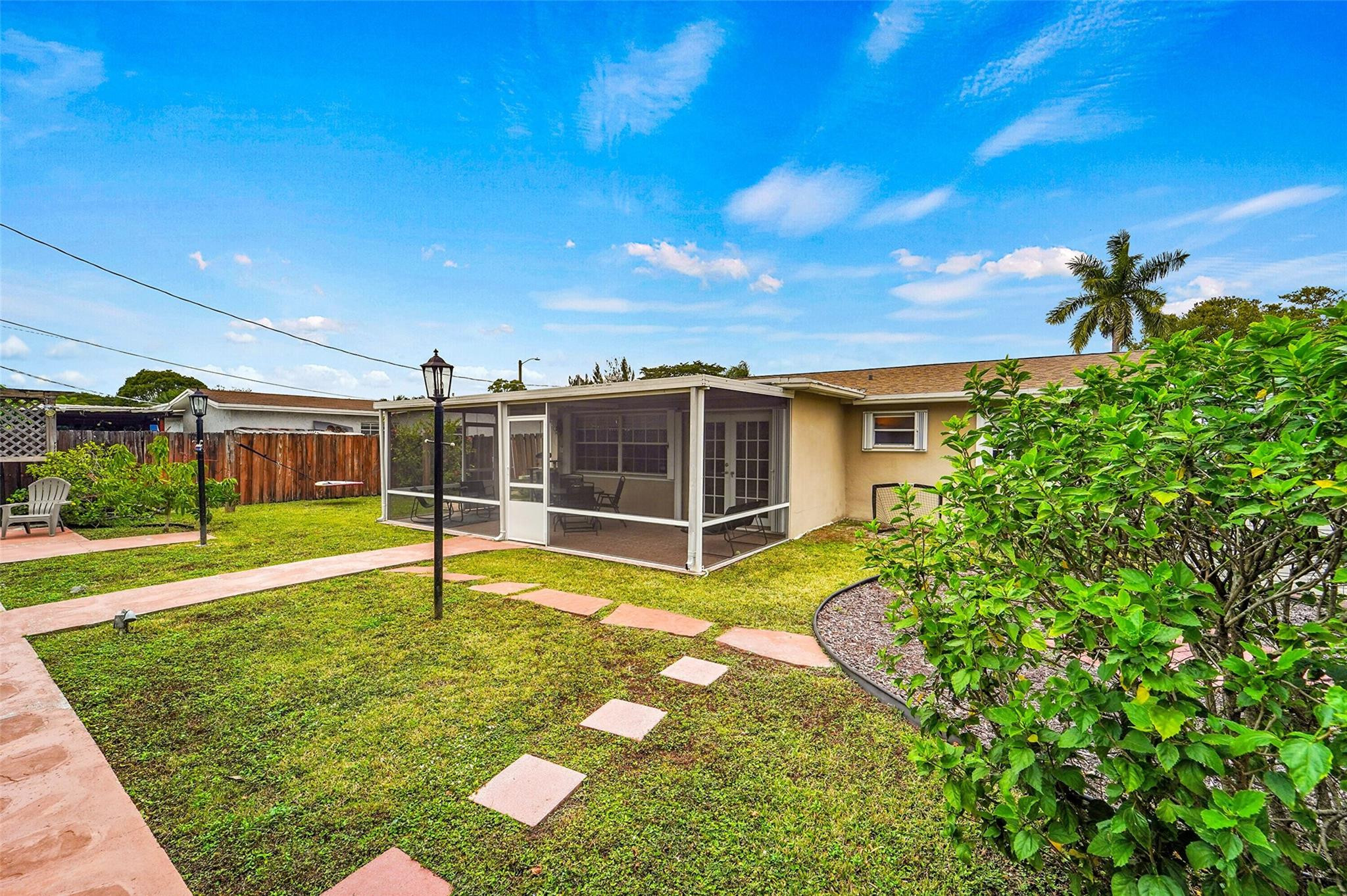 9846 NW 26th Place