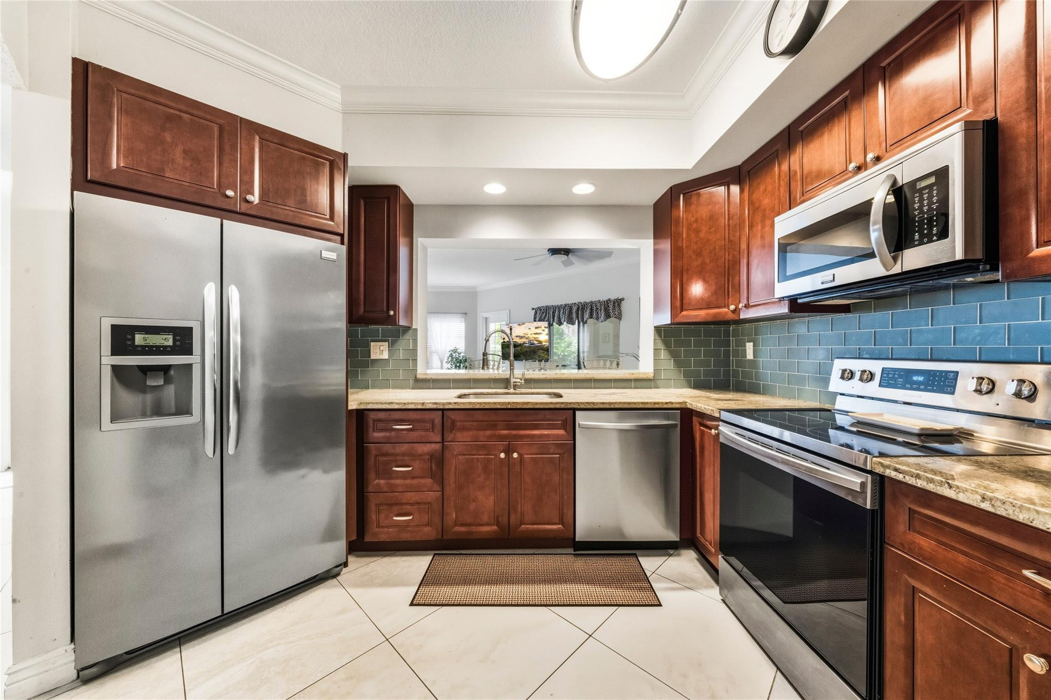 6606 Villa Sonrisa Drive 910