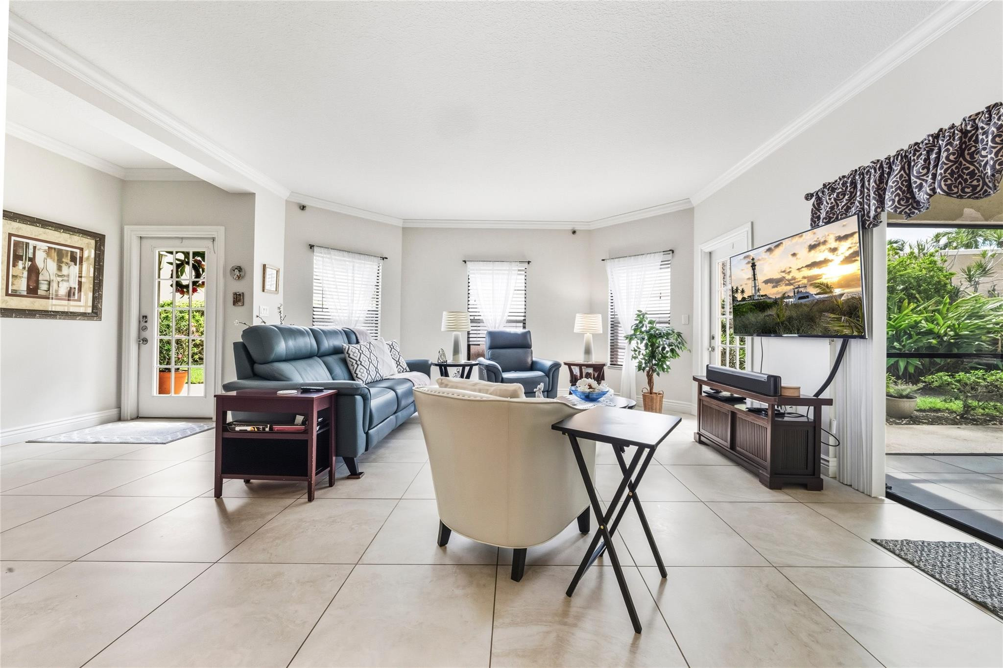 6606 Villa Sonrisa Drive 910