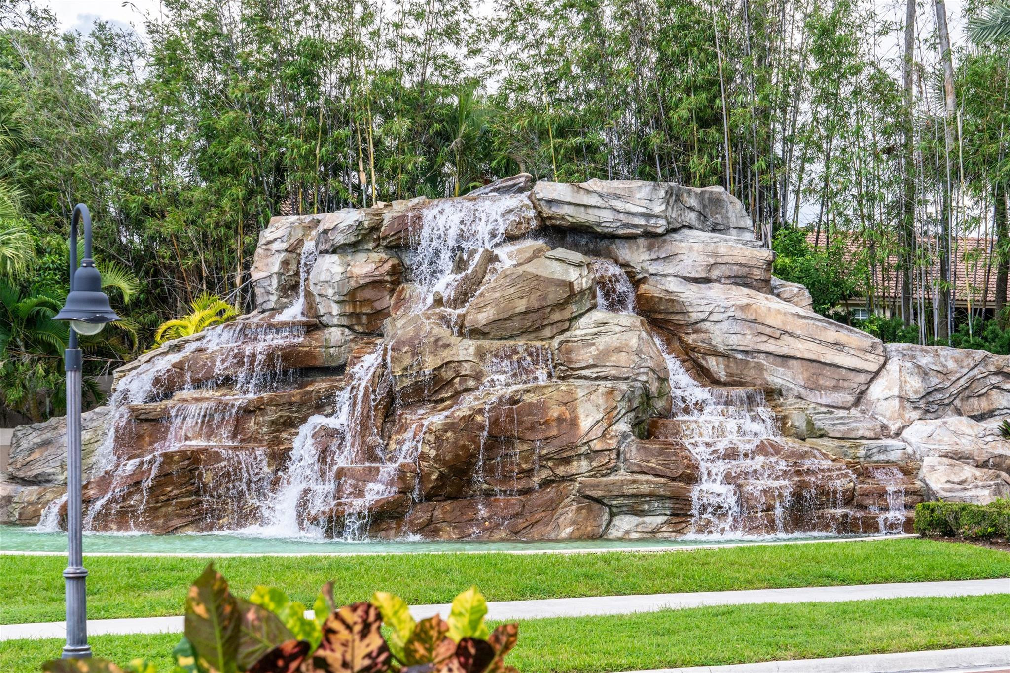 6606 Villa Sonrisa Drive 910