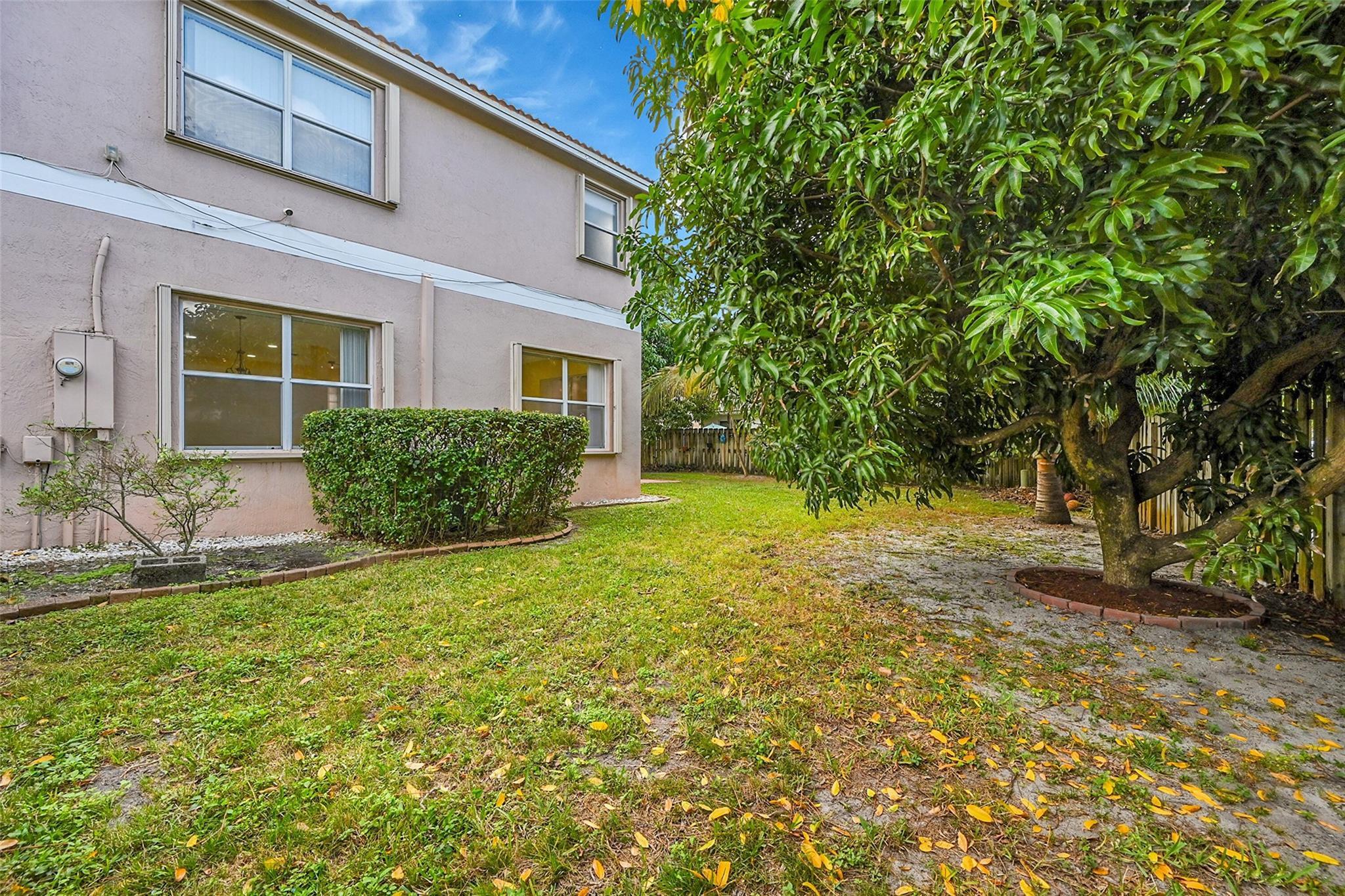 160 NW 97th Terrace