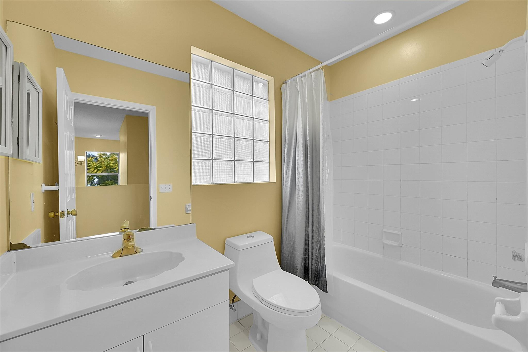 160 NW 97th Terrace