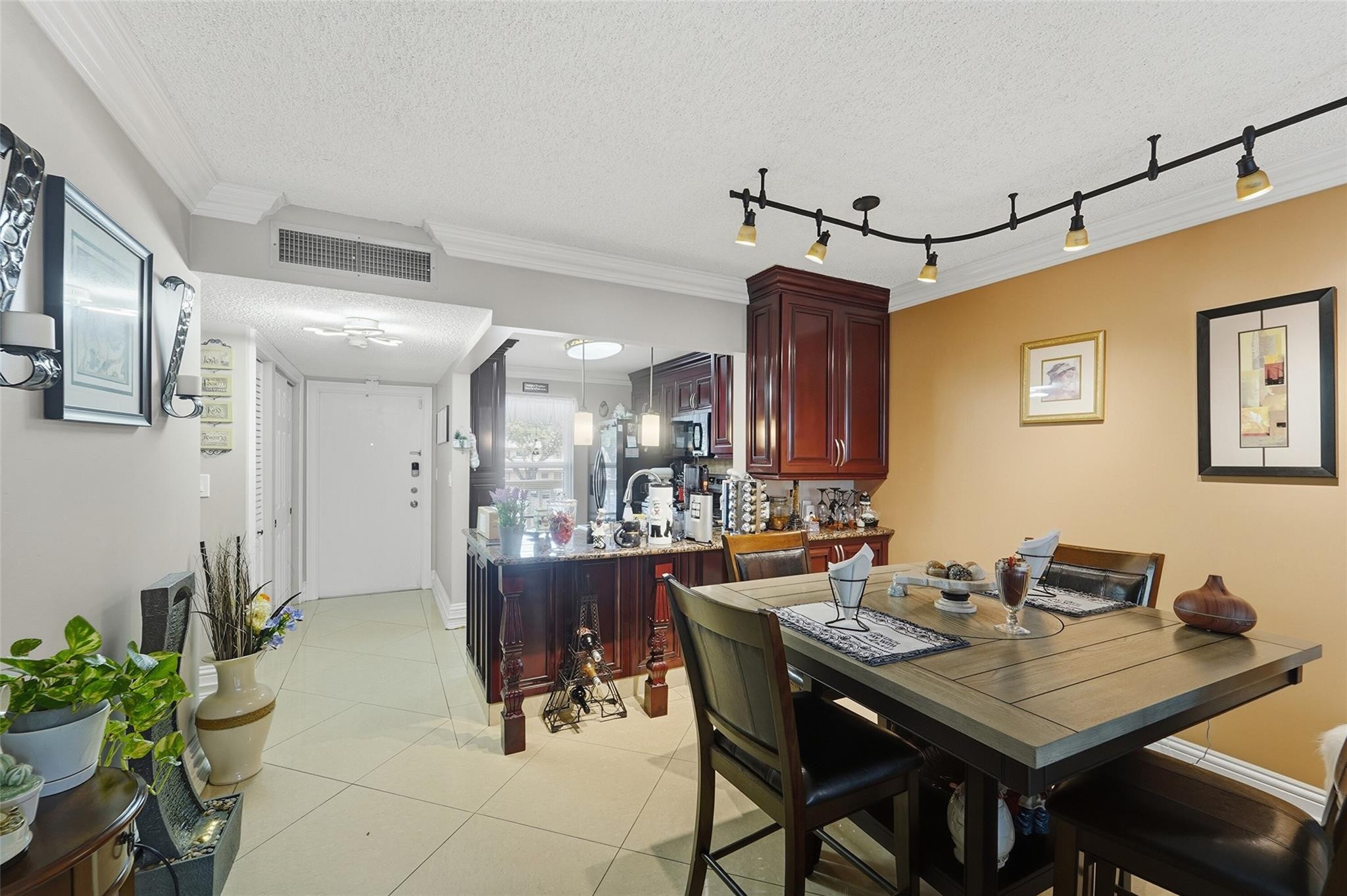 5750 NW 64th Avenue 211