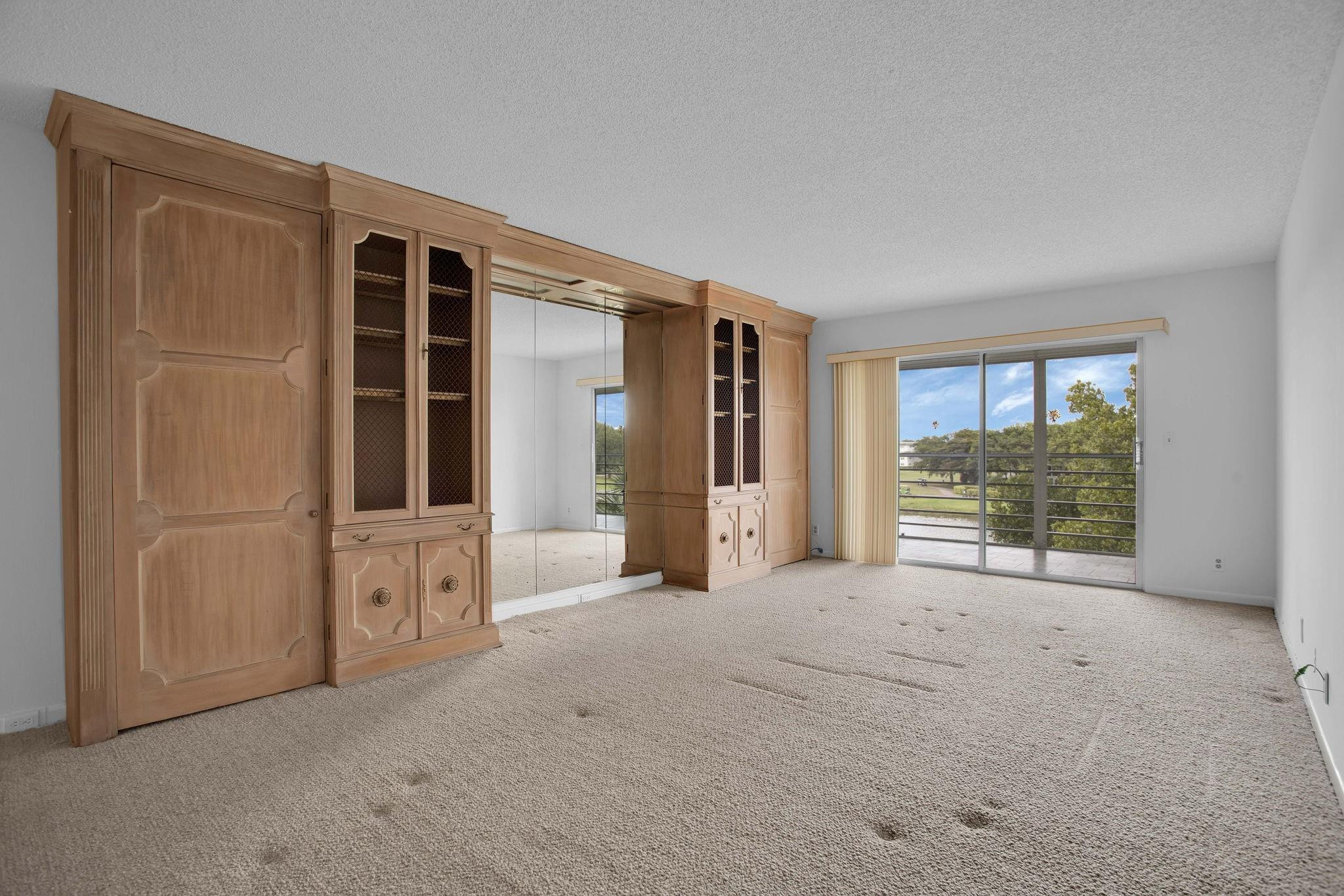 4402 Martinique Court M4