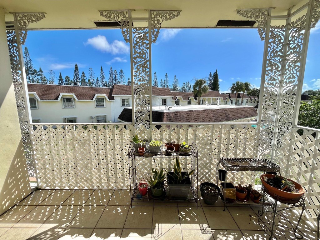 700 SE 2nd Avenue 416