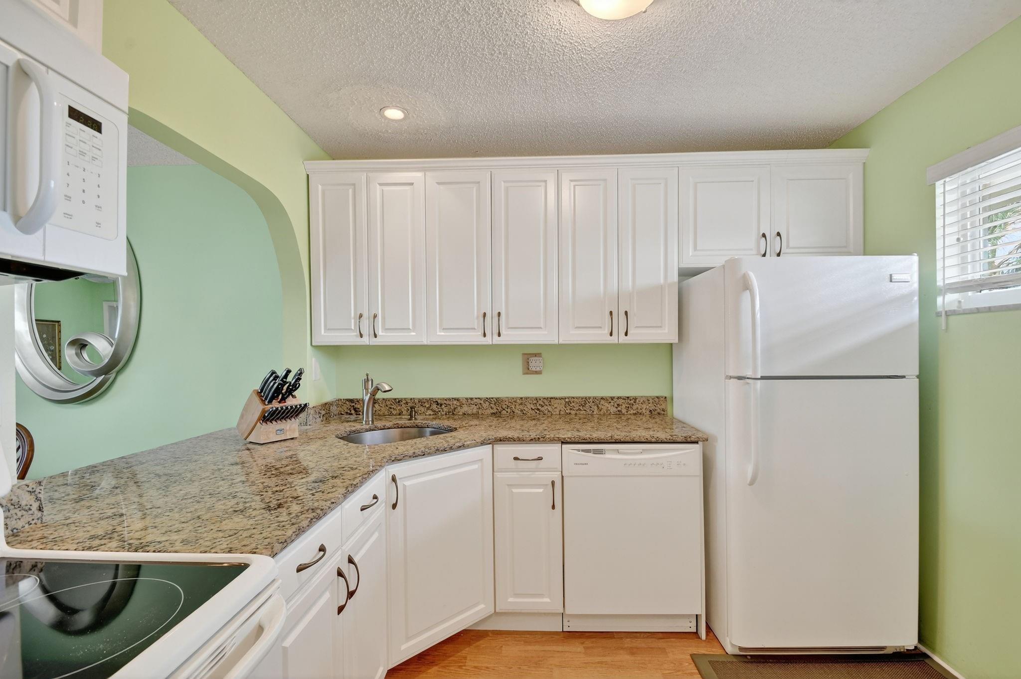 2856 Garden Drive 310