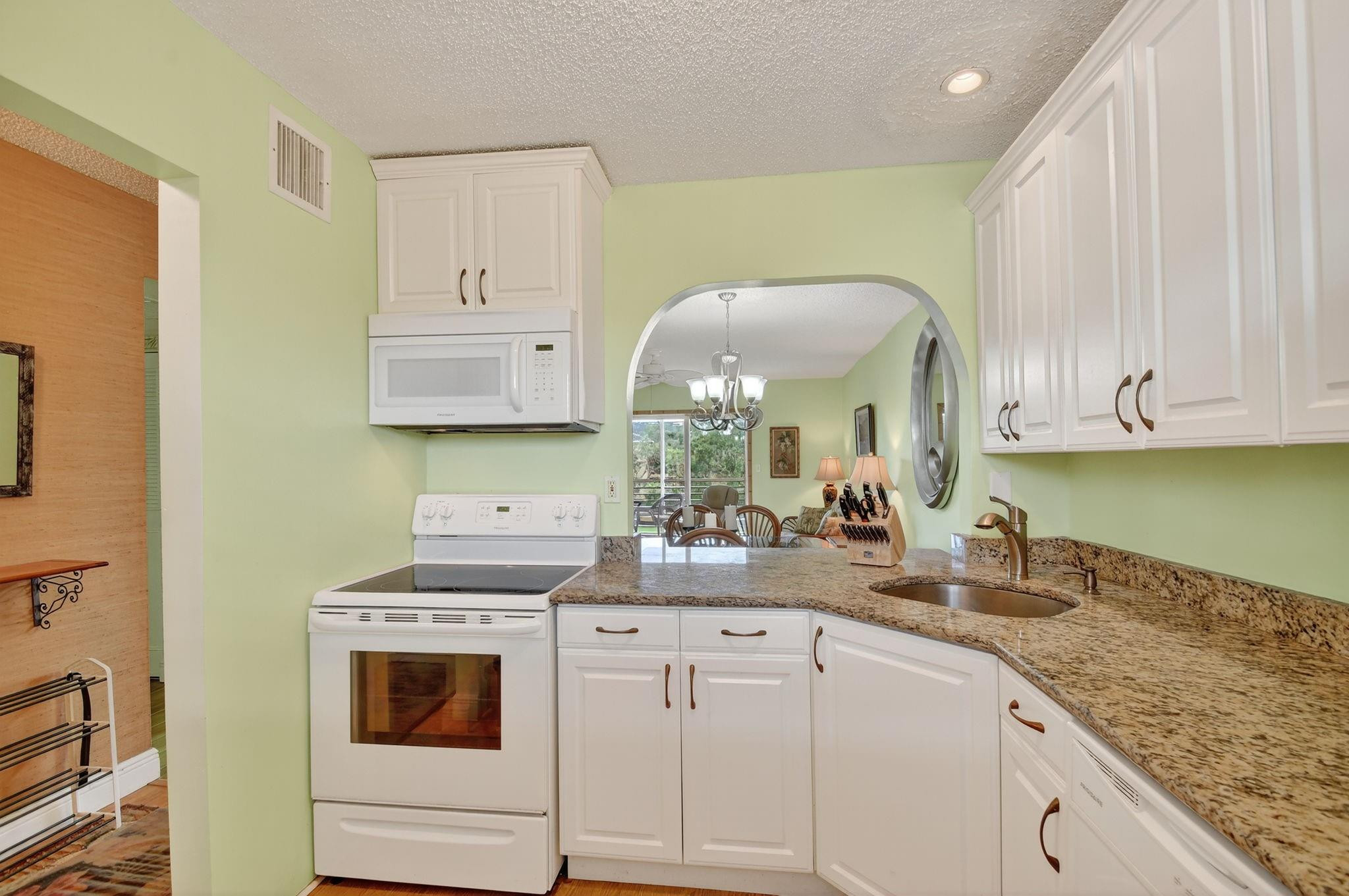 2856 Garden Drive 310