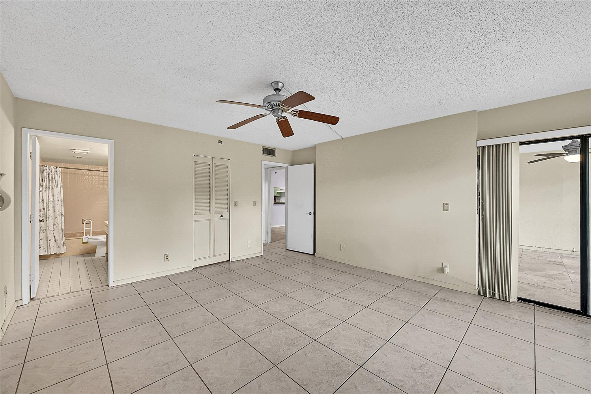 2206 S Cypress Bend Drive 102