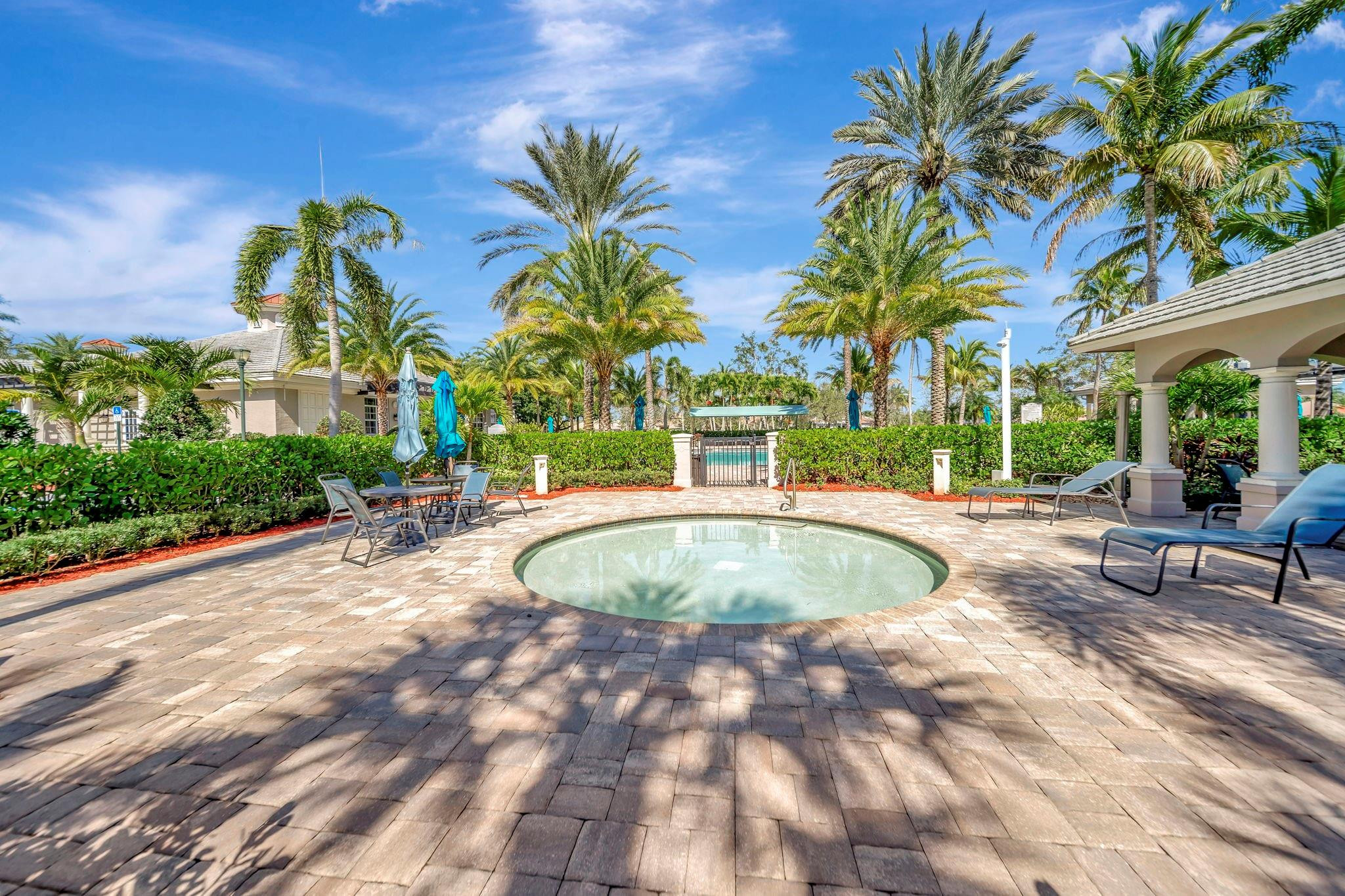 7099 NW 113th Avenue