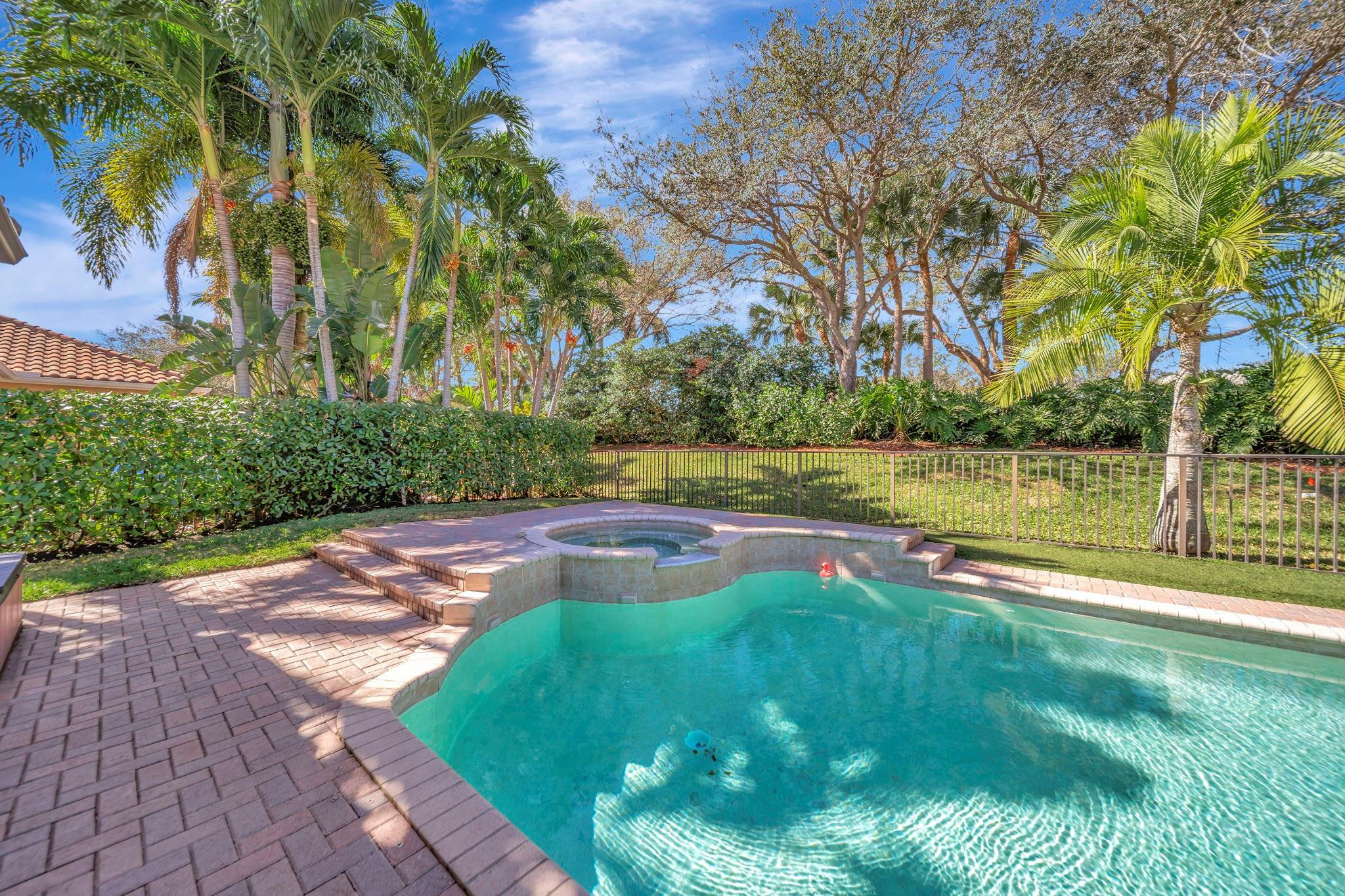 7099 NW 113th Avenue