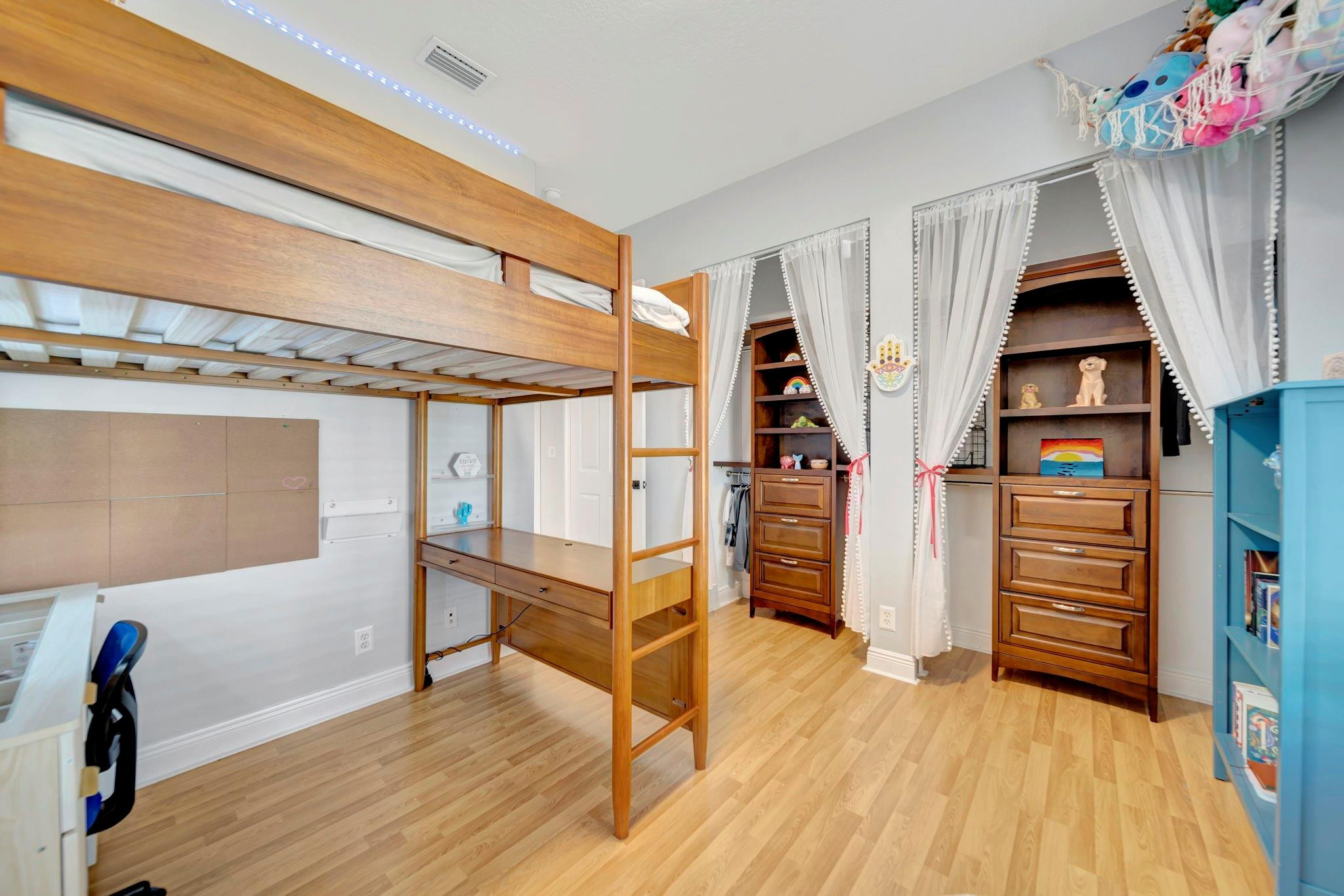 7099 NW 113th Avenue