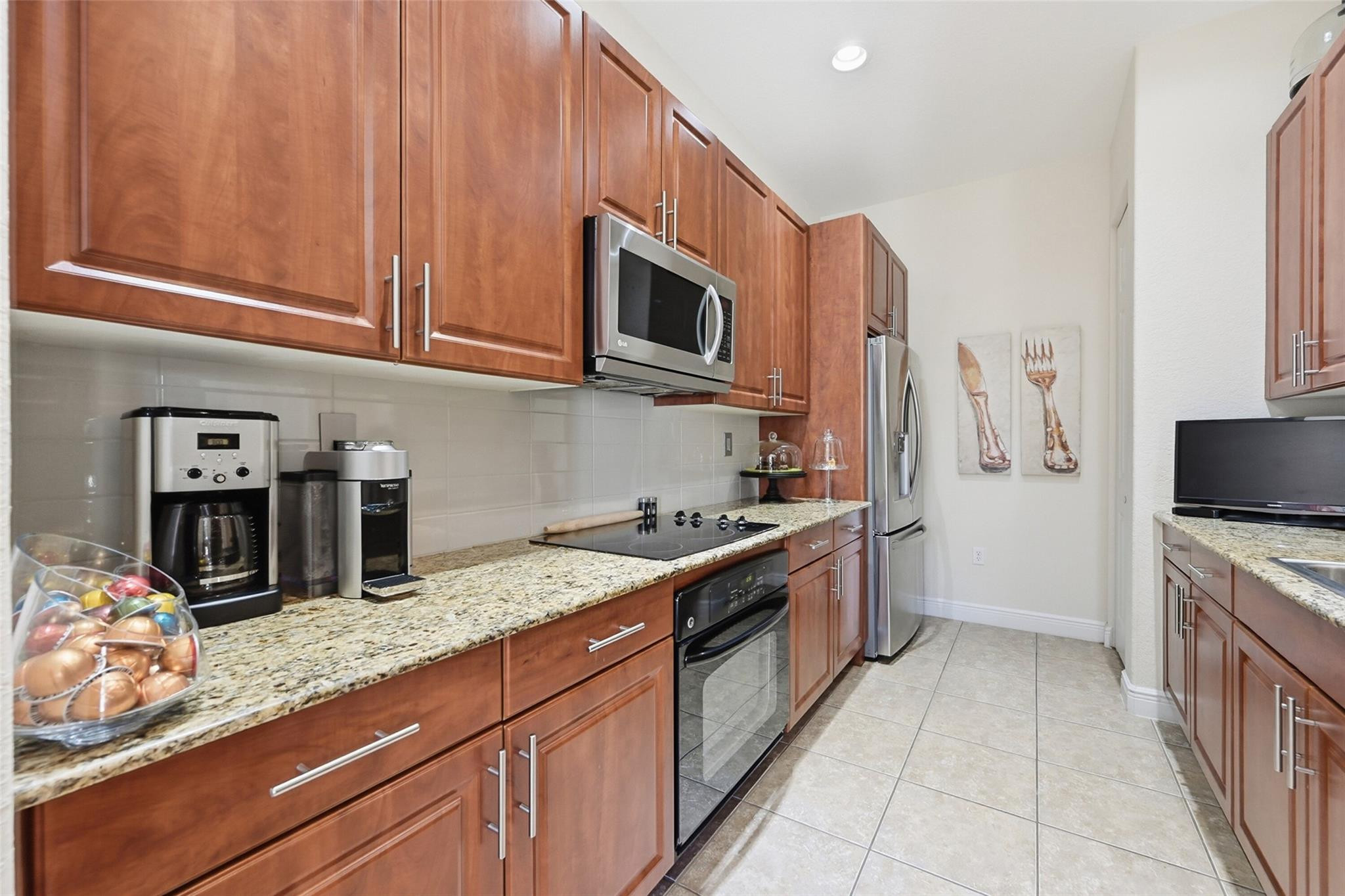 6982 Julia Gardens Drive