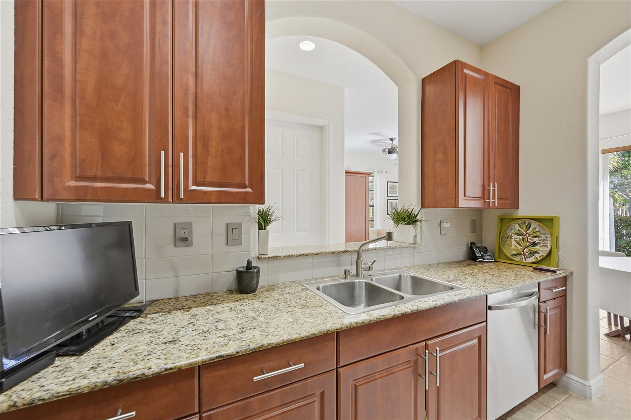 6982 Julia Gardens Drive