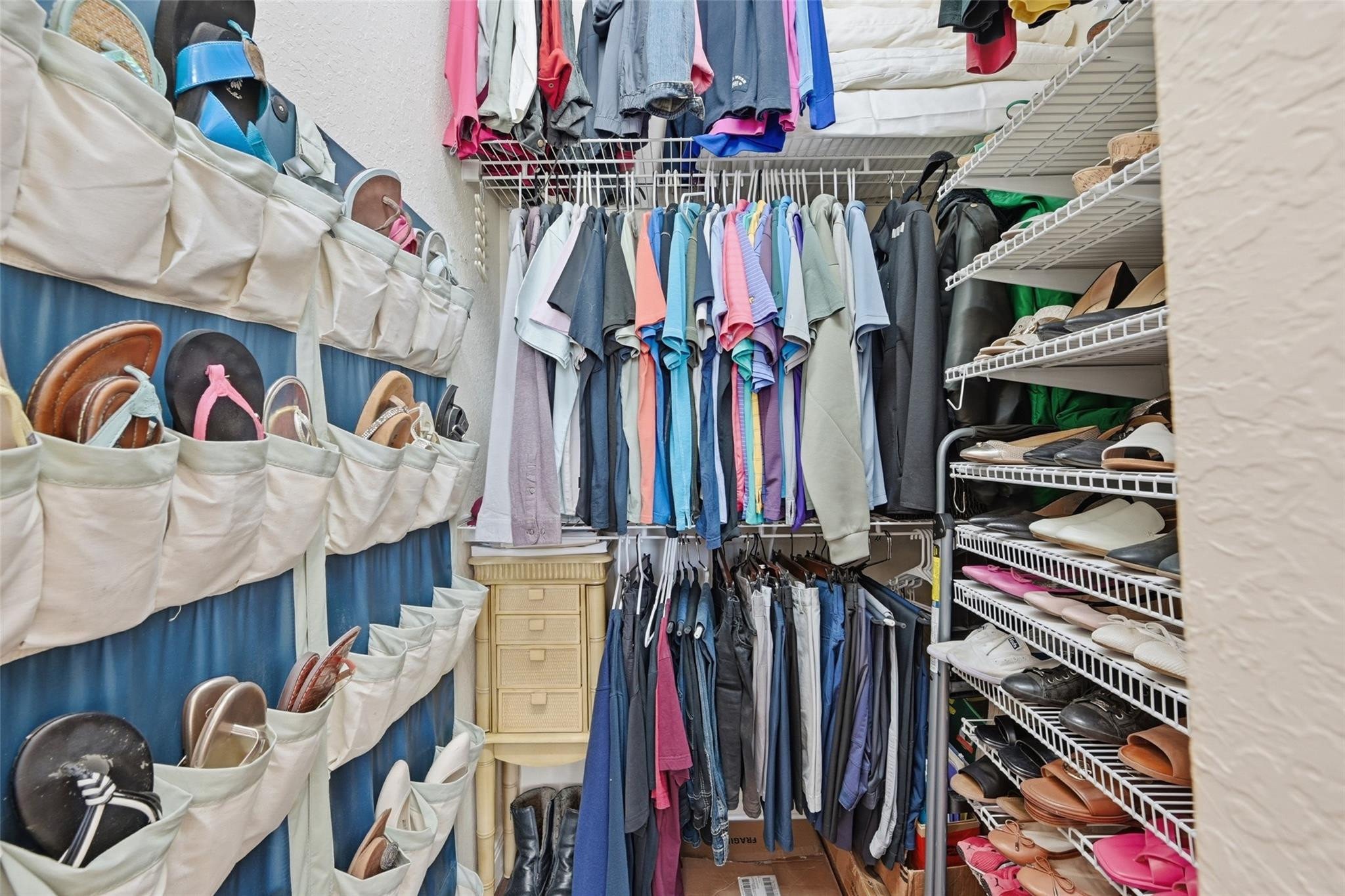 6982 Julia Gardens Drive