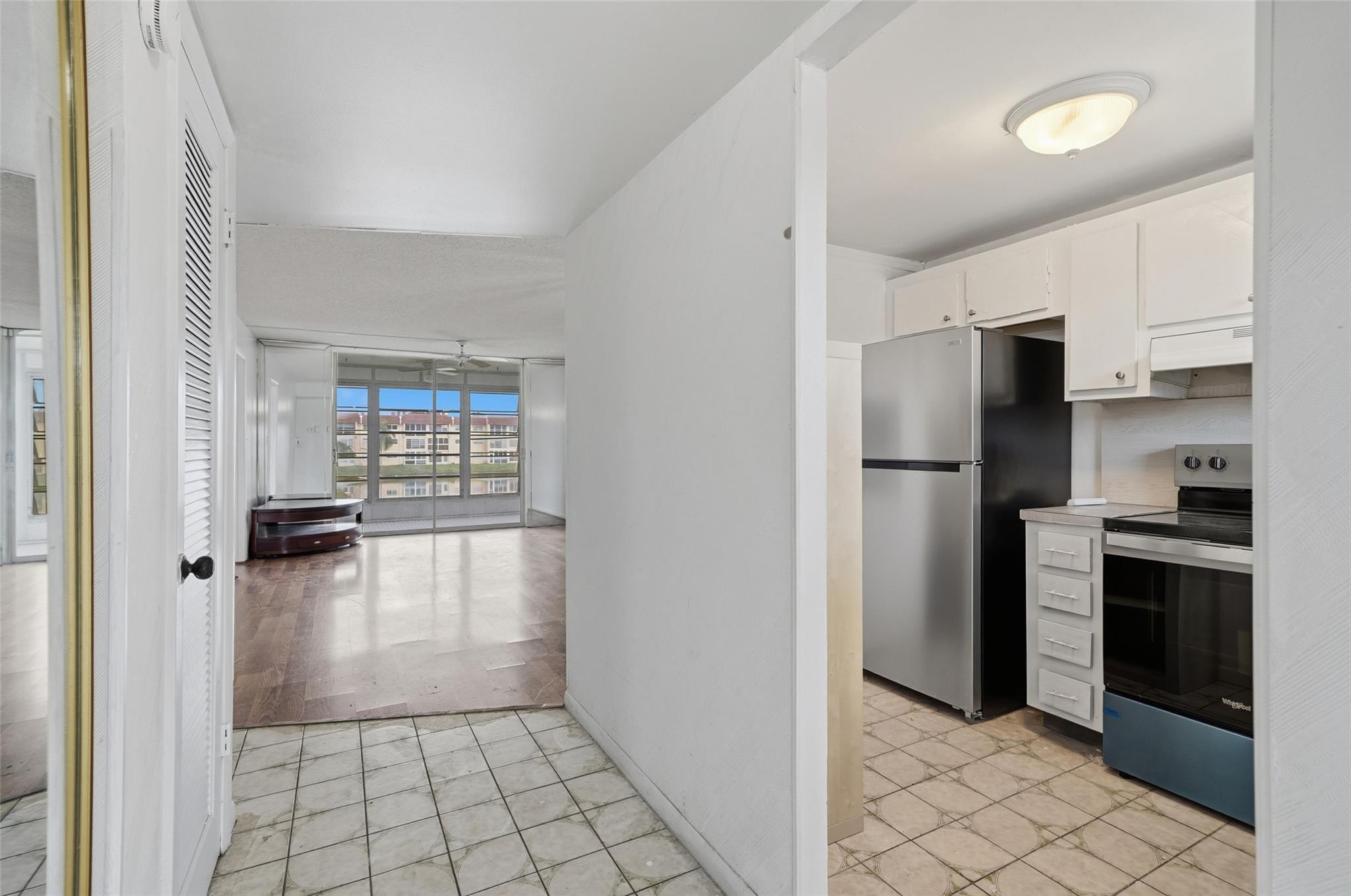 8951 Sunrise Lakes Boulevard Unit: 209