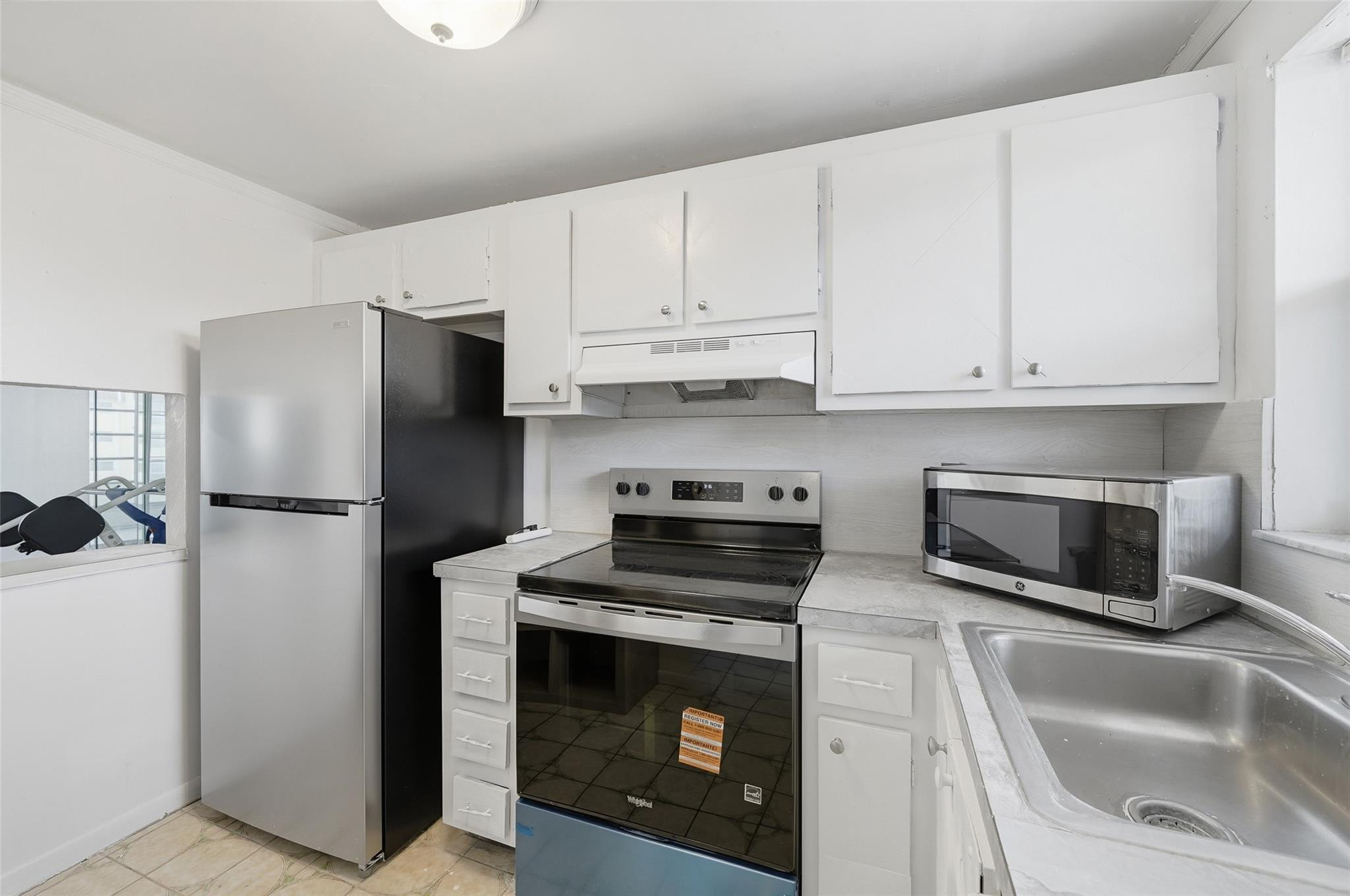 8951 Sunrise Lakes Boulevard Unit: 209