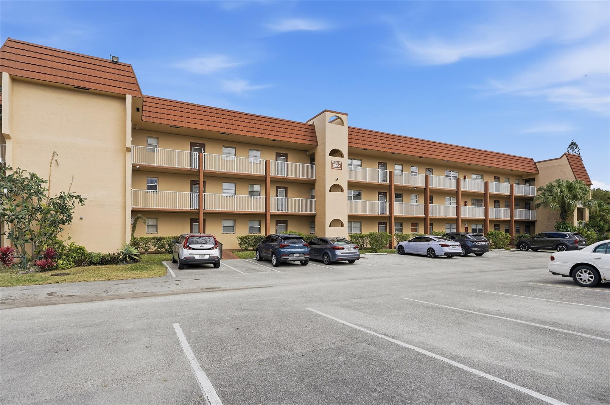 8951 Sunrise Lakes Boulevard Unit: 209