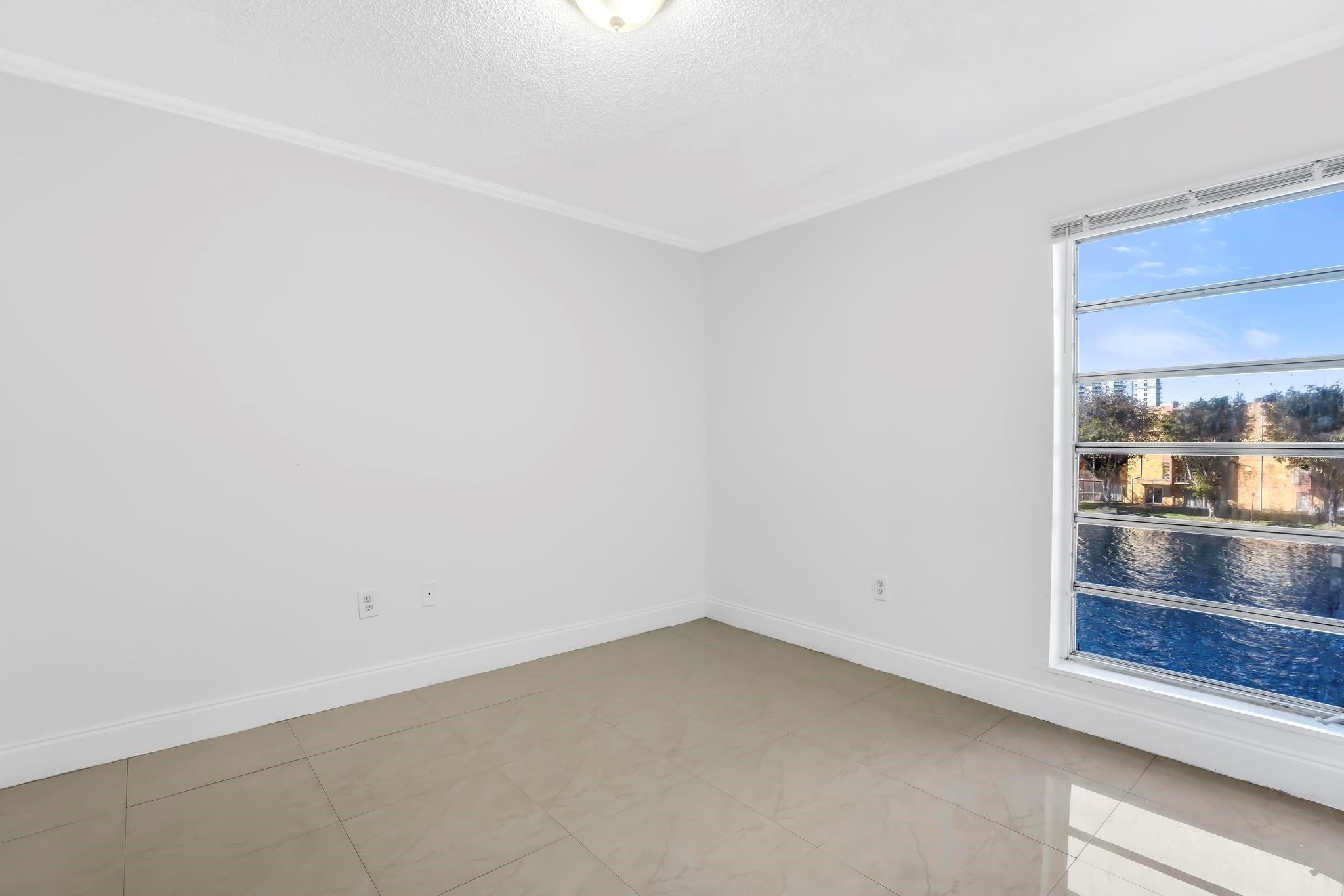4705 NW 7th Street 307-7