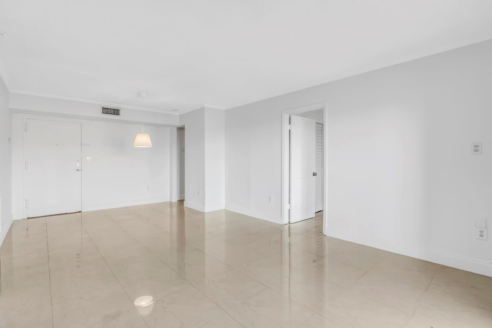 4705 NW 7th Street 307-7