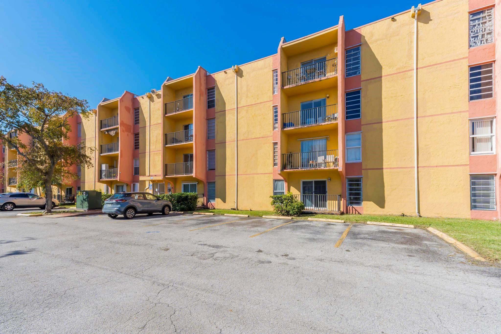 4705 NW 7th Street 307-7