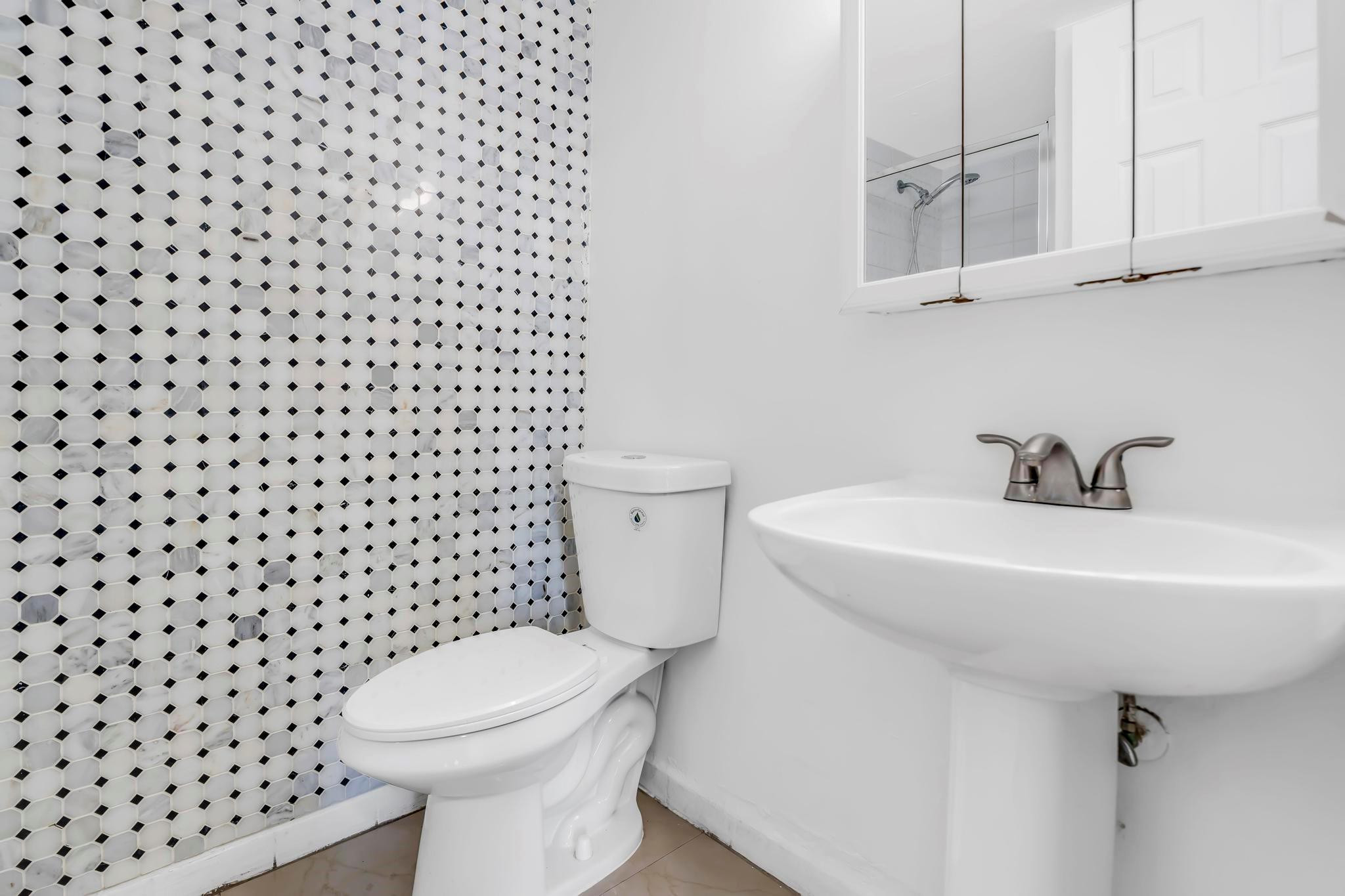 4705 NW 7th Street 307-7