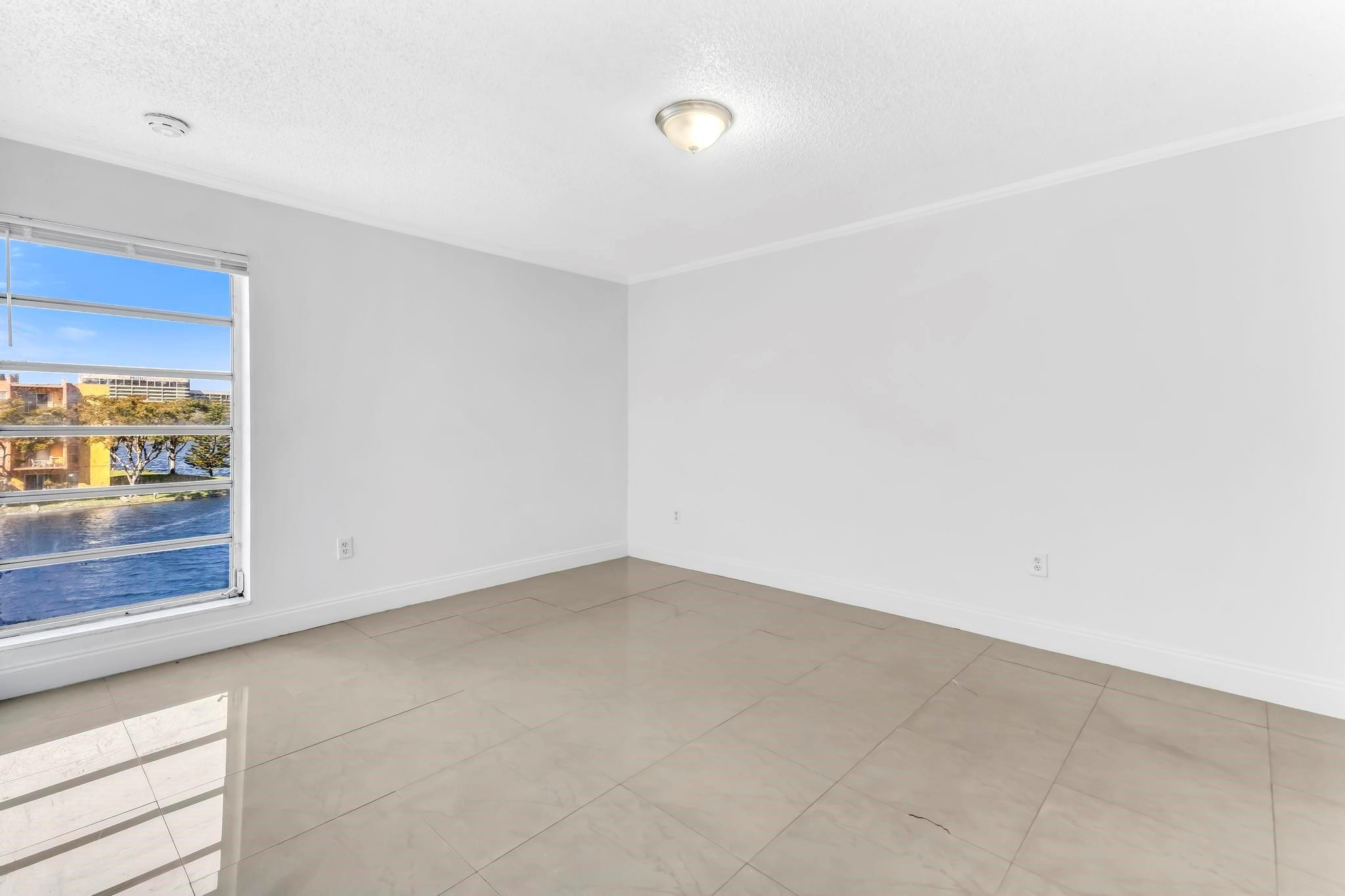 4705 NW 7th Street 307-7