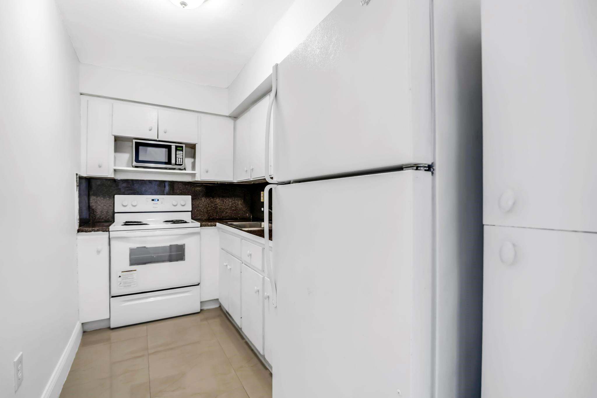 4705 NW 7th Street 307-7