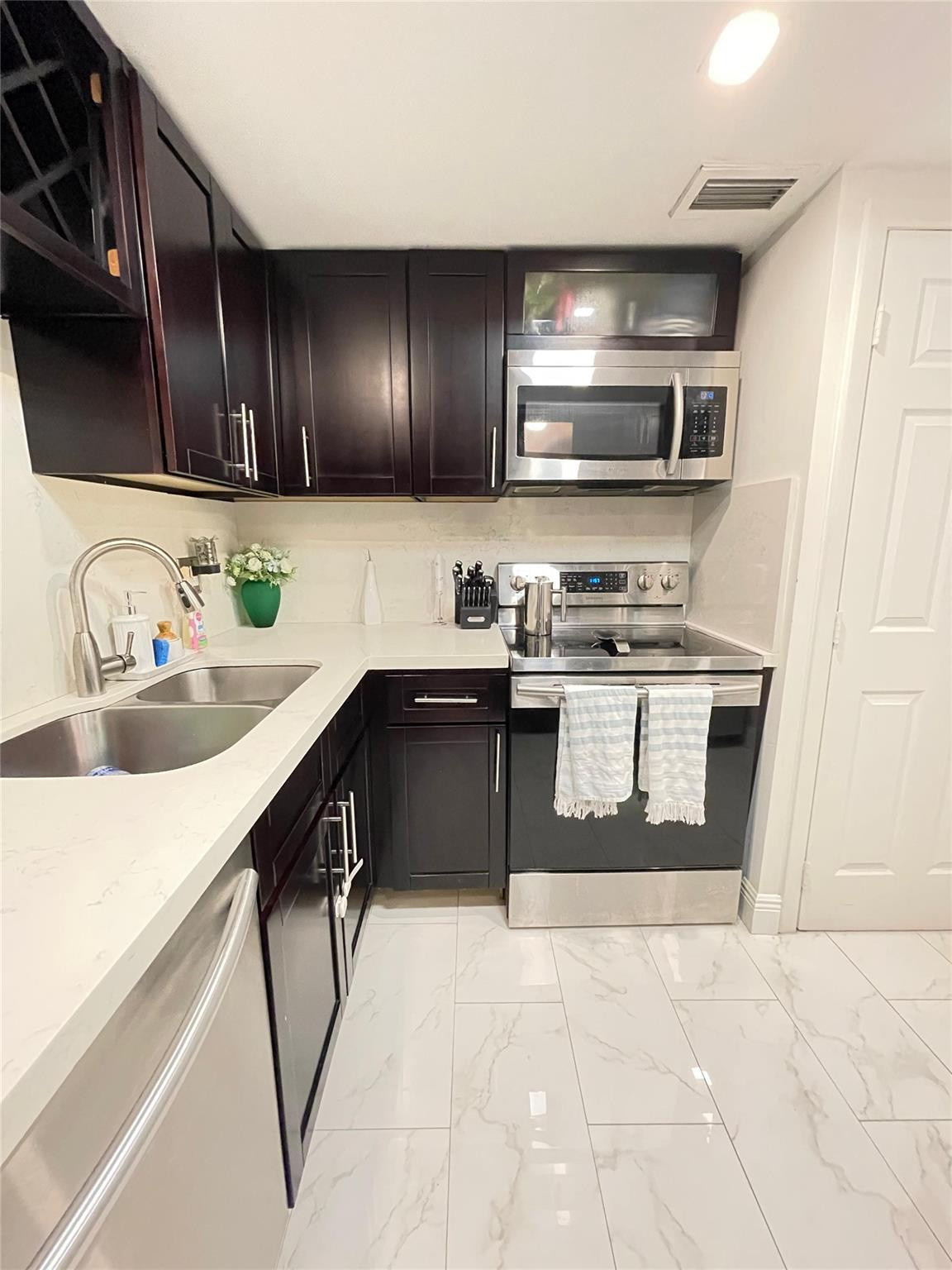 4156 Inverrary Drive 204