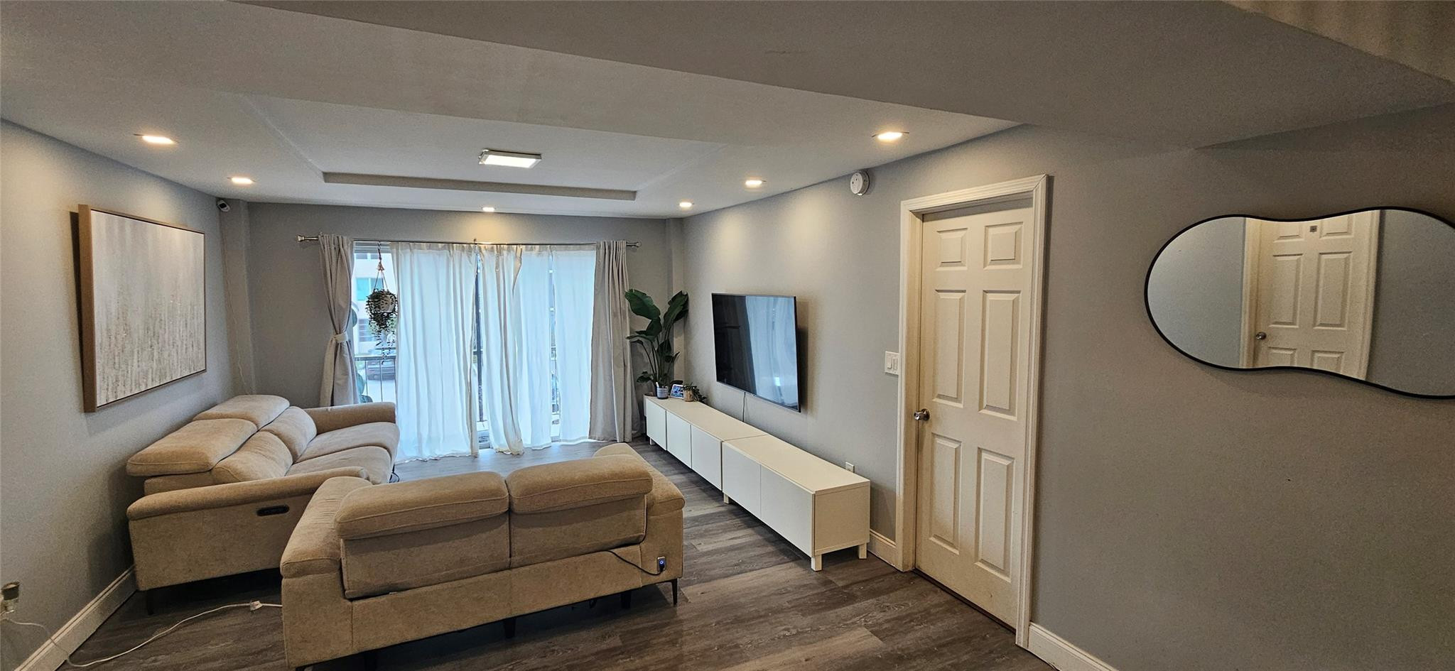 4156 Inverrary Drive 204