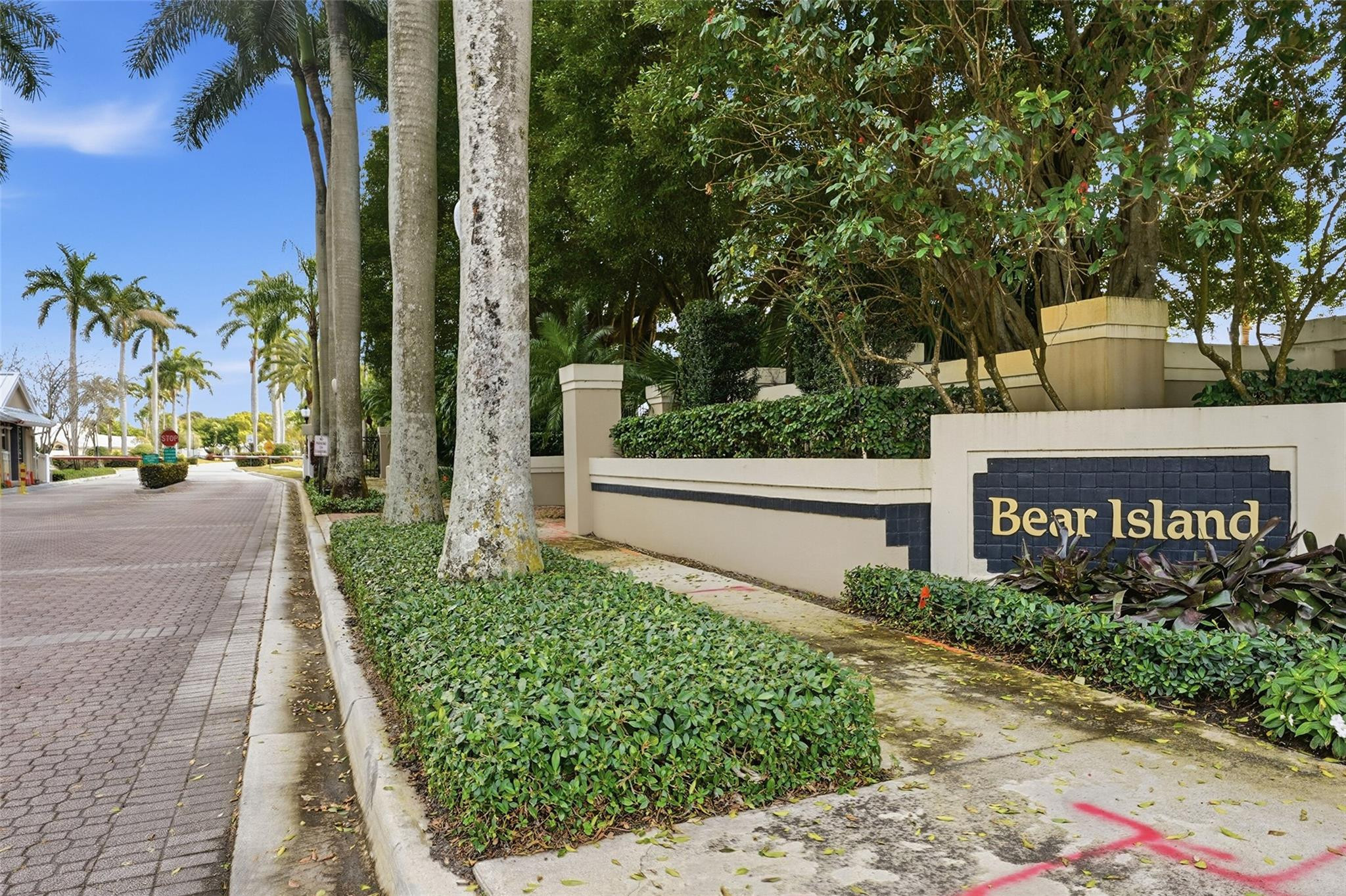 1530 Wilderness Road