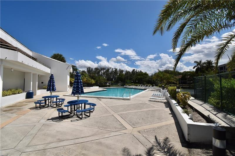 7500 NW 1st Court 207
