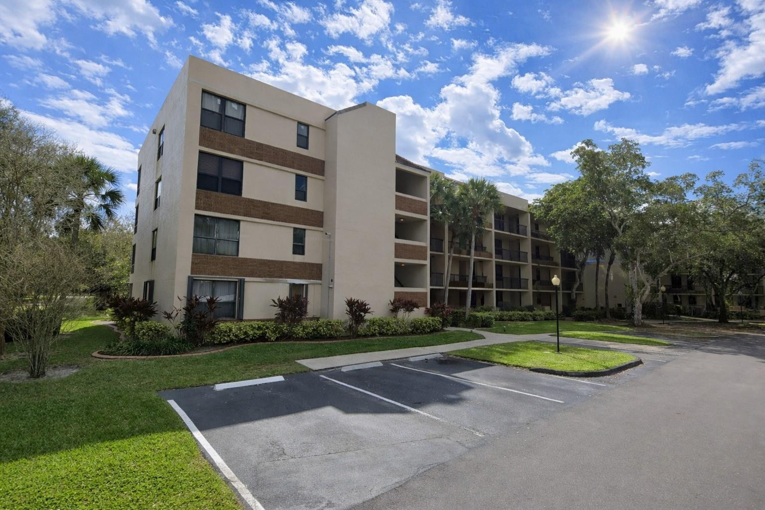 7500 NW 1st Court 207