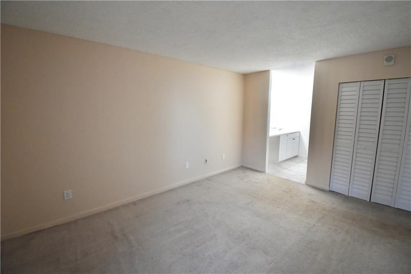 7500 NW 1st Court 207
