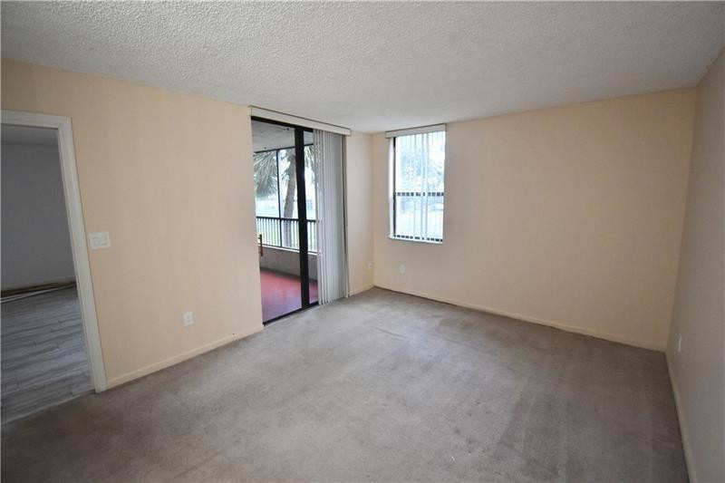 7500 NW 1st Court 207