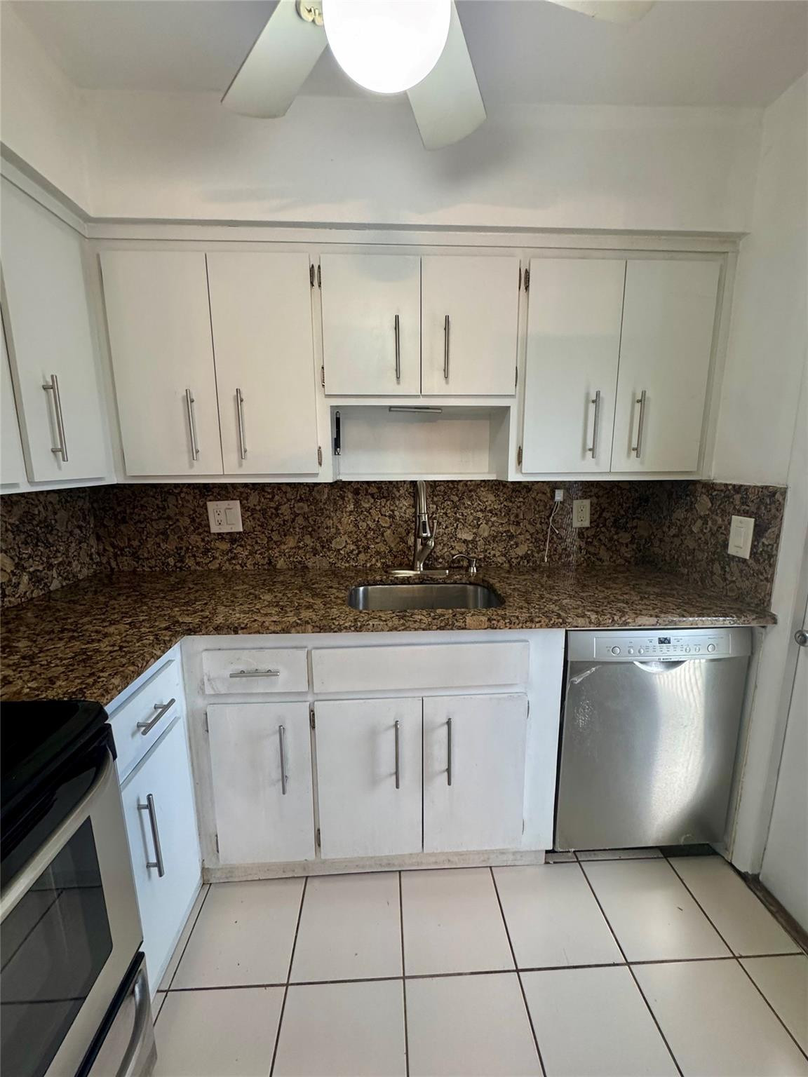 777 SE 2nd Avenue 105