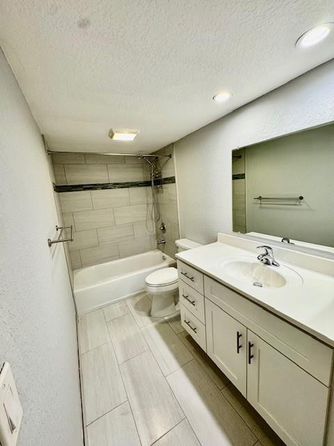 2467 Waterside Drive